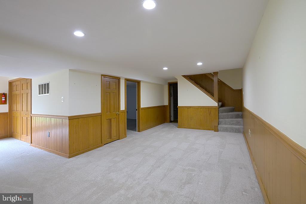 RUTLAND ESTATES - Residential Lease