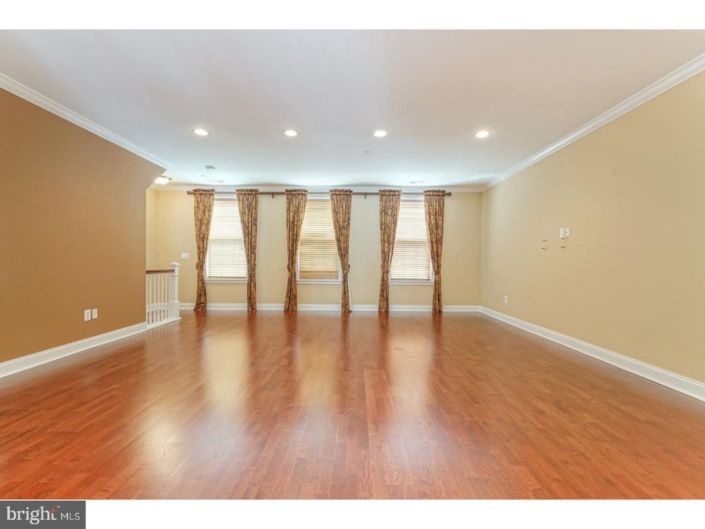 Photo of 508 Captains Way, PHILADELPHIA, PA 19146 (MLS # PAPH2577974)