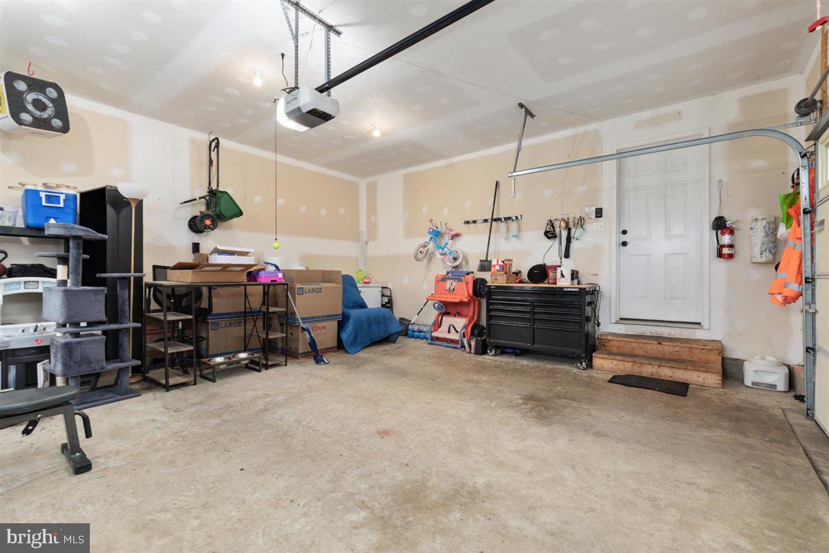 FLEETWOOD FARM - Residential