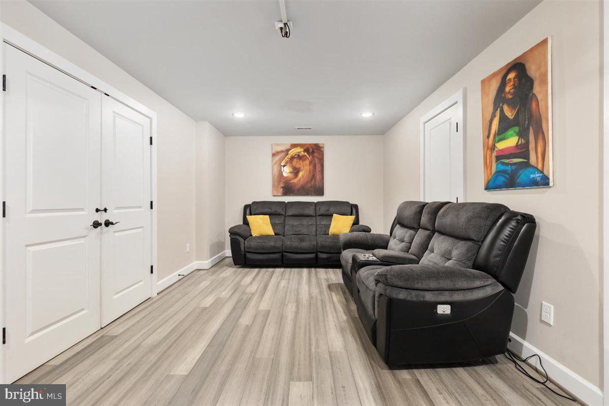 FLEETWOOD FARM - Residential