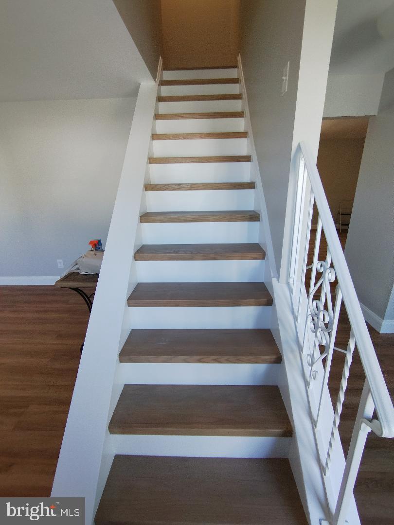2 BOOTHBAY DRIVE