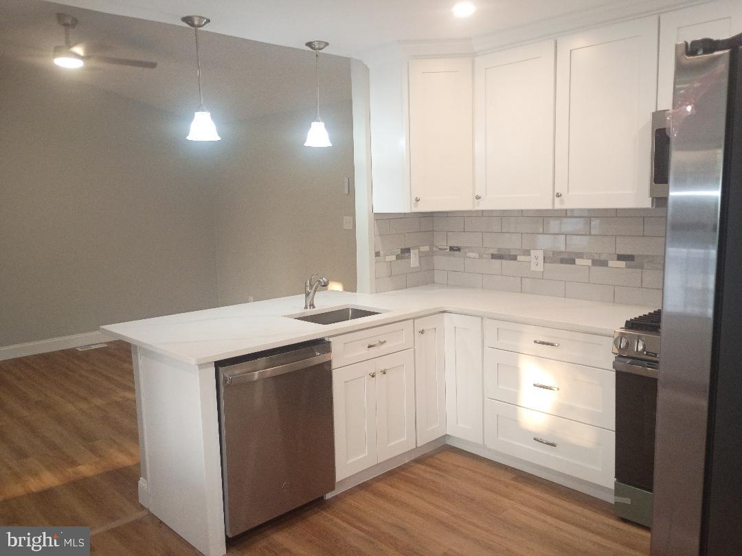 2 BOOTHBAY DRIVE