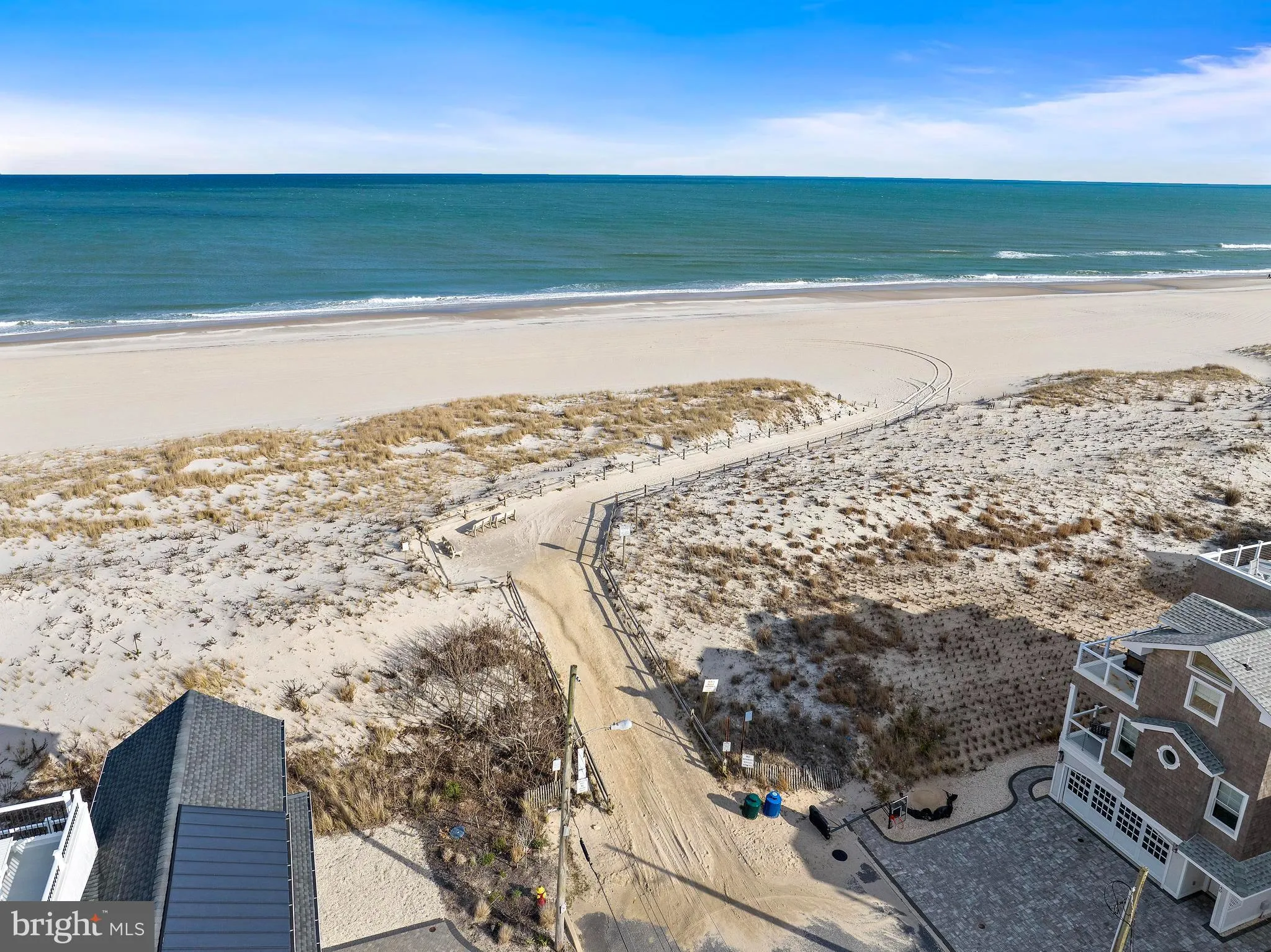 Ship Bottom, New Jersey 08008, United States, 3 Bedrooms Bedrooms, ,2 BathroomsBathrooms,Residential,Contingent,112349