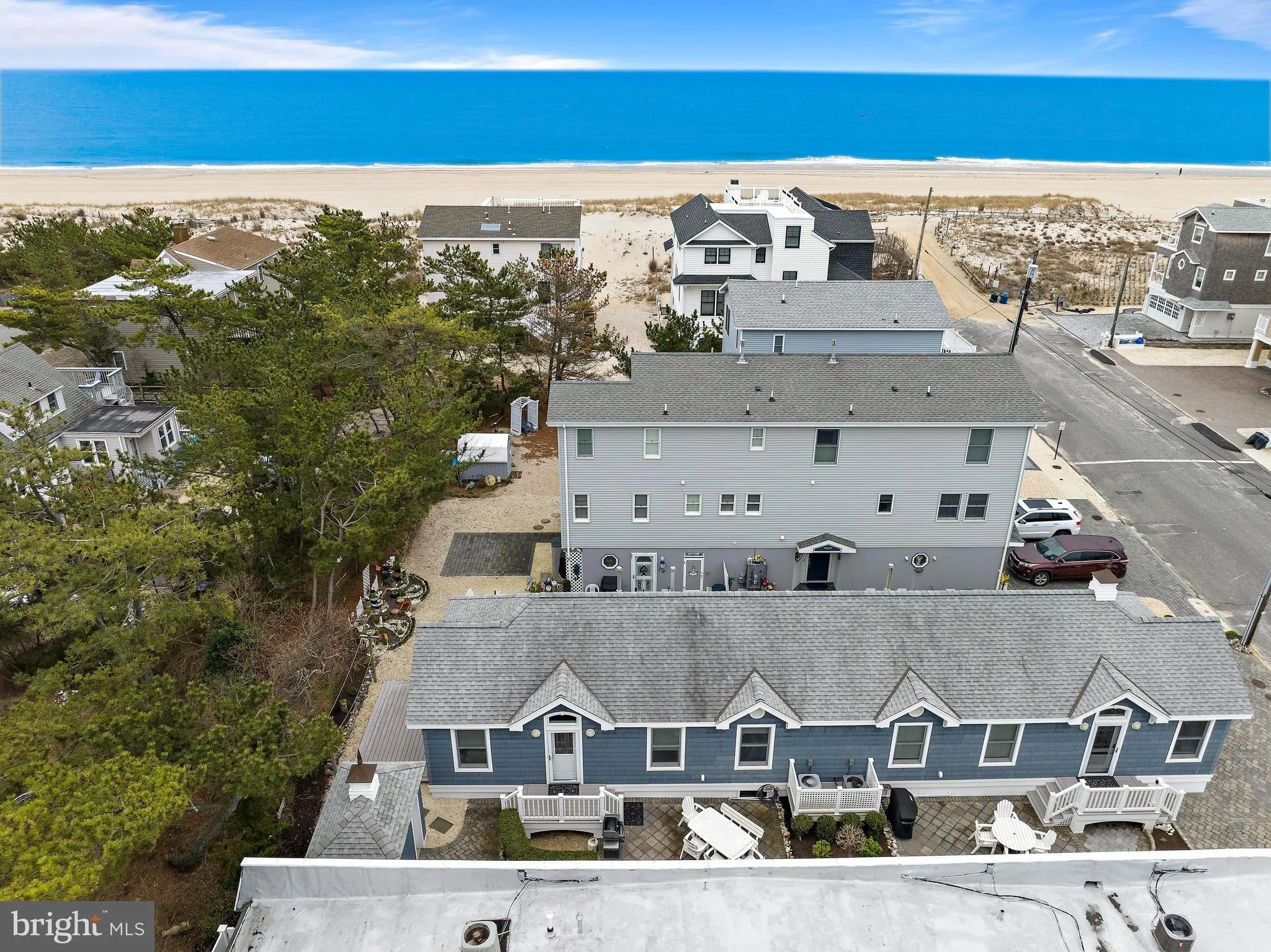 Ship Bottom, New Jersey 08008, United States, 3 Bedrooms Bedrooms, ,2 BathroomsBathrooms,Residential,Contingent,112349