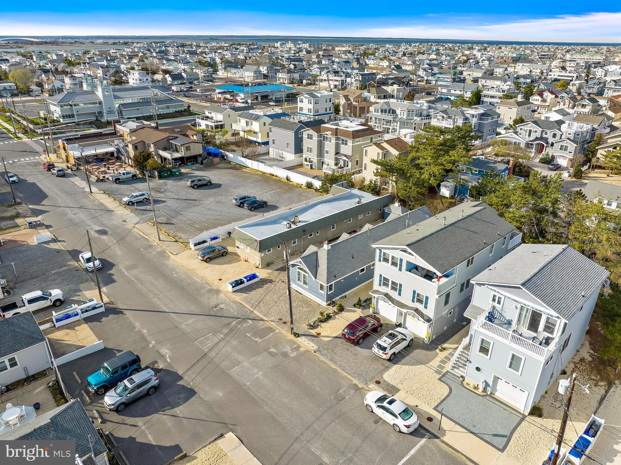 Ship Bottom, New Jersey 08008, United States, 3 Bedrooms Bedrooms, ,2 BathroomsBathrooms,Residential,Contingent,112349