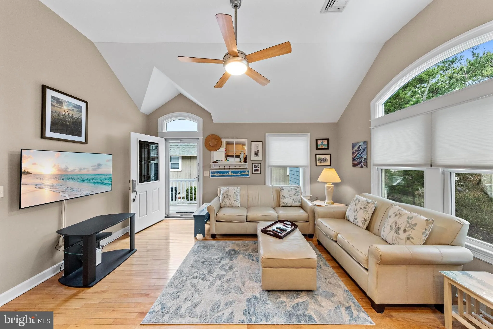 Ship Bottom, New Jersey 08008, United States, 3 Bedrooms Bedrooms, ,2 BathroomsBathrooms,Residential,Contingent,112349