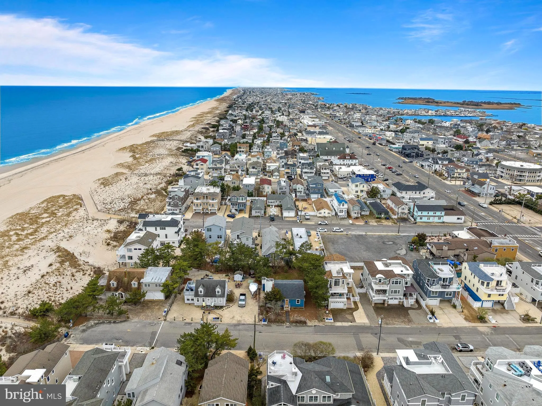 Ship Bottom, New Jersey 08008, United States, 3 Bedrooms Bedrooms, ,2 BathroomsBathrooms,Residential,Contingent,112349