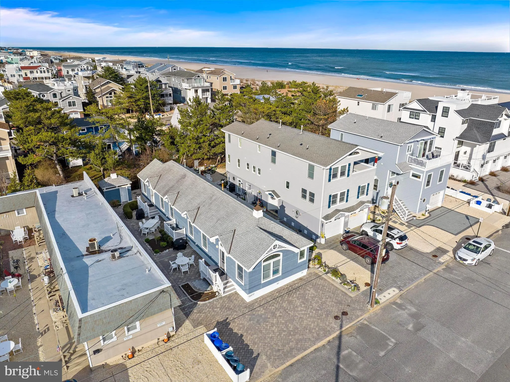 Ship Bottom, New Jersey 08008, United States, 3 Bedrooms Bedrooms, ,2 BathroomsBathrooms,Residential,Contingent,112349