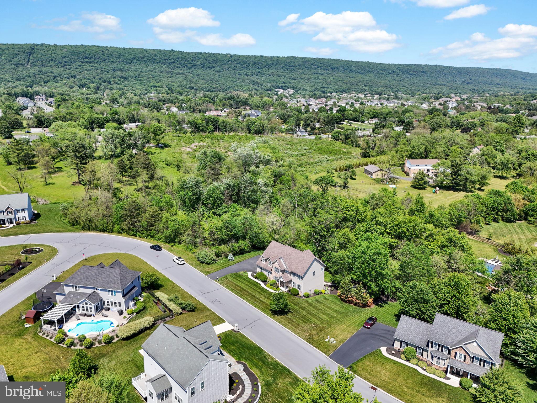 HAWKS LANDING - Residential
