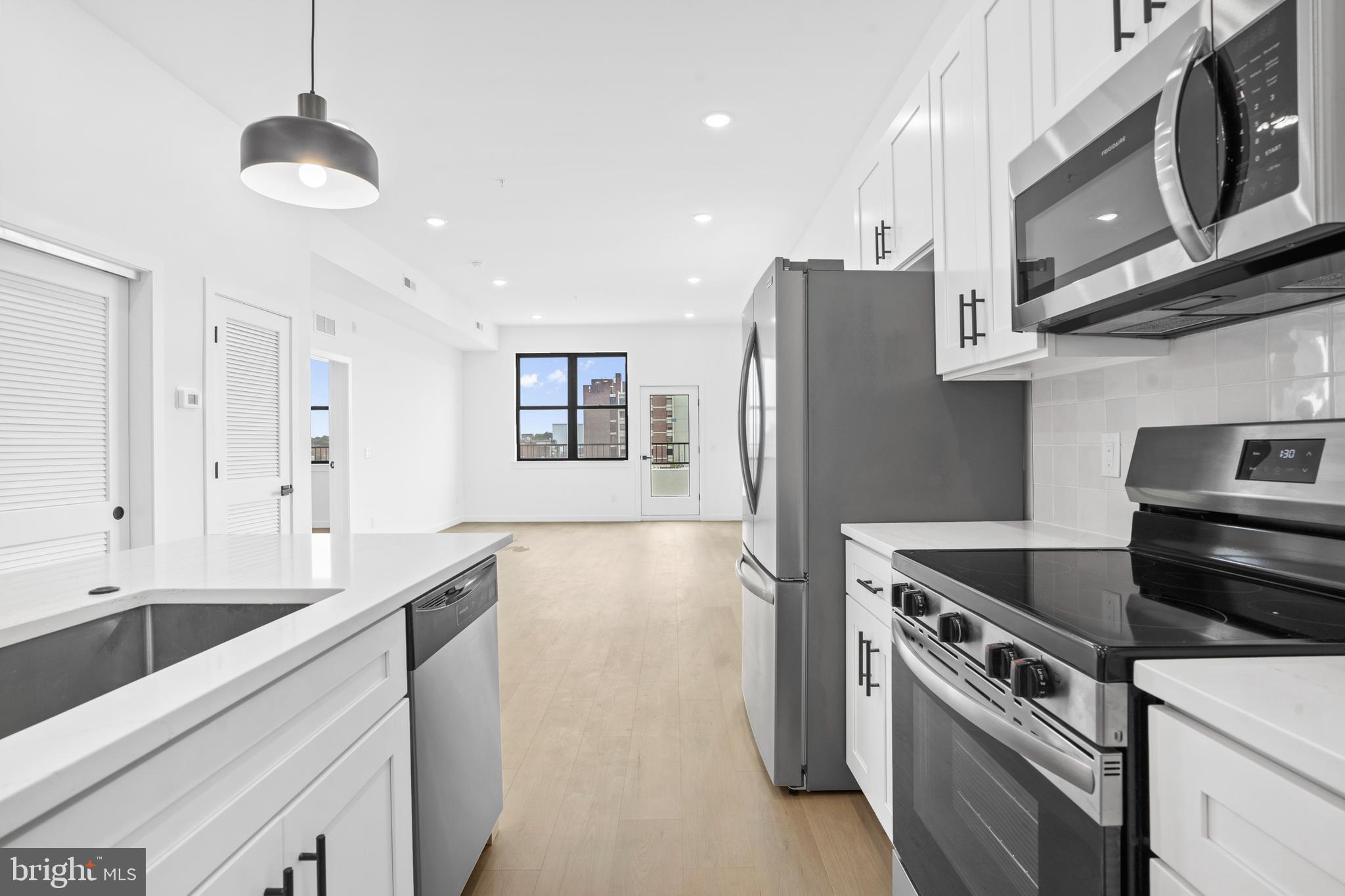 3211 CEDAR STREET 205