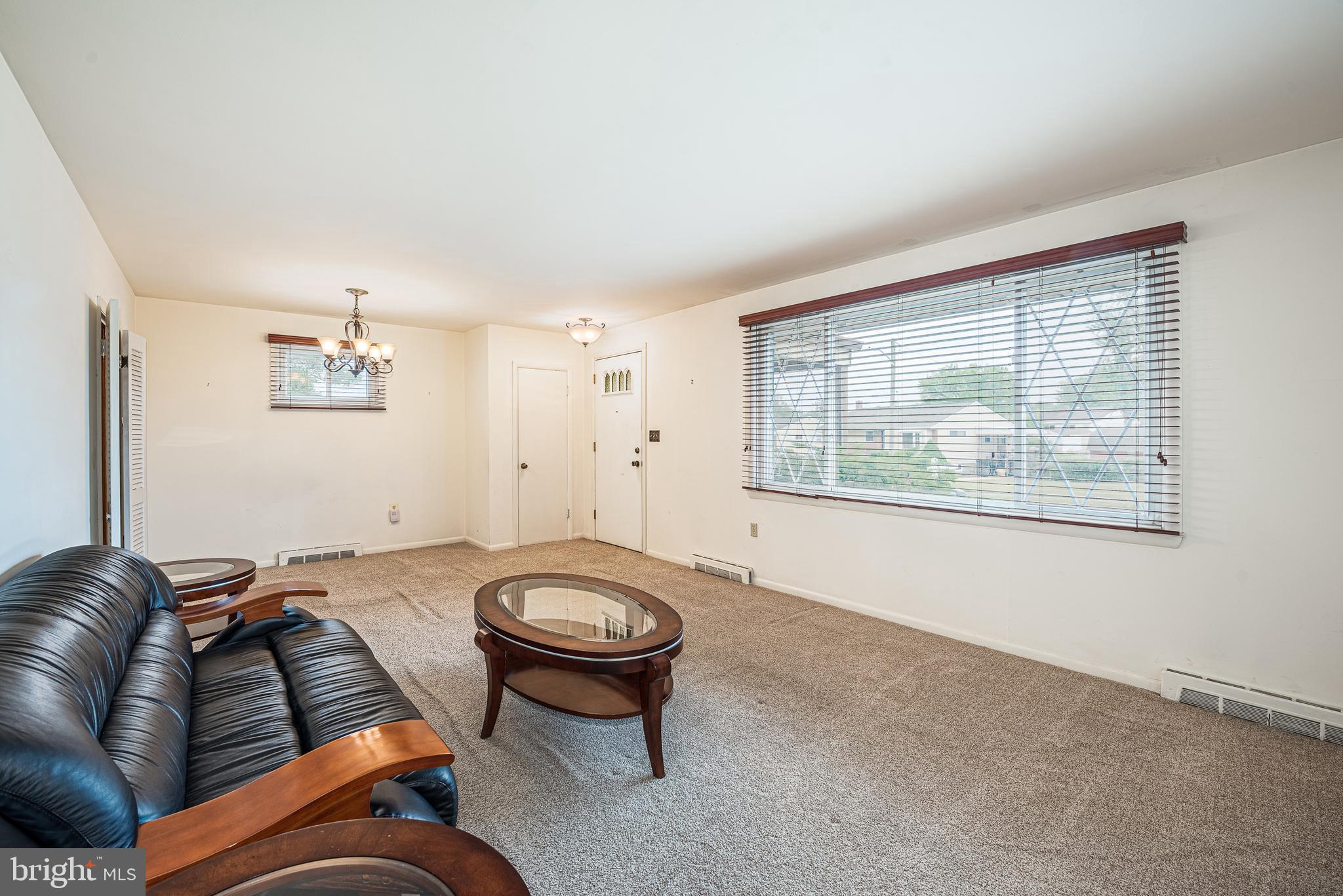 WINDSOR - Residential