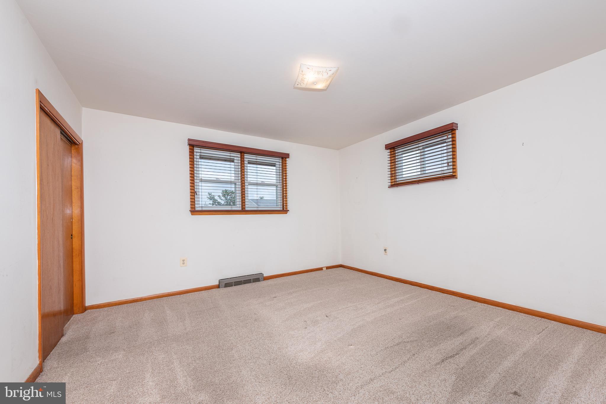 WINDSOR - Residential