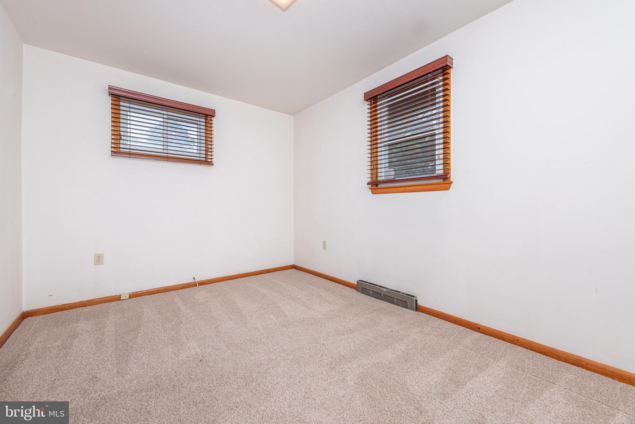 WINDSOR - Residential