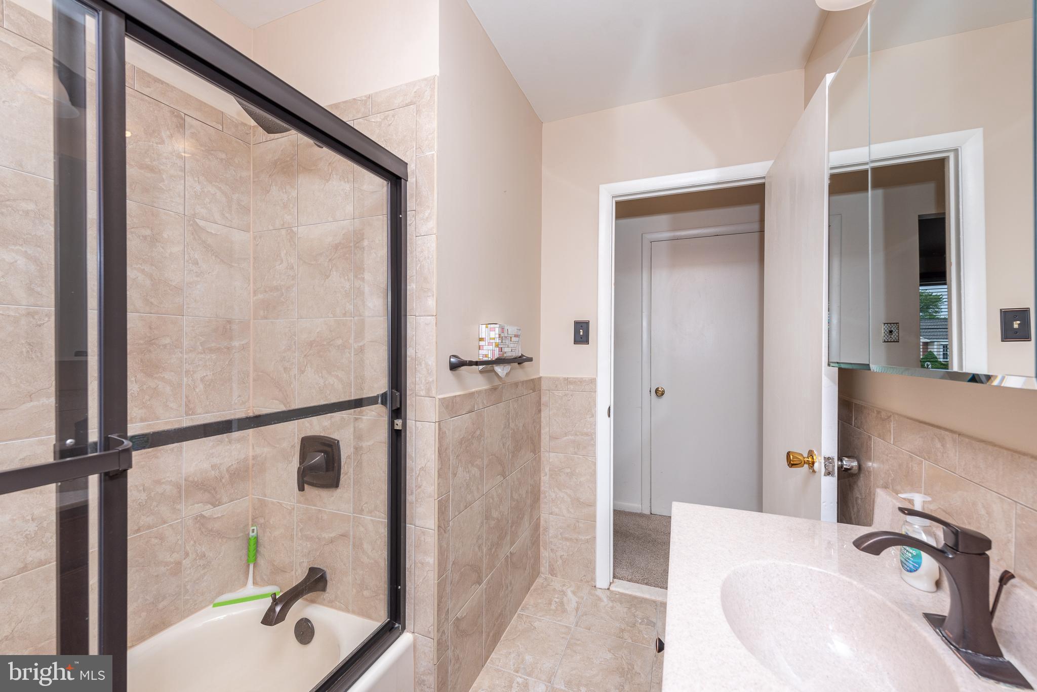 WINDSOR - Residential