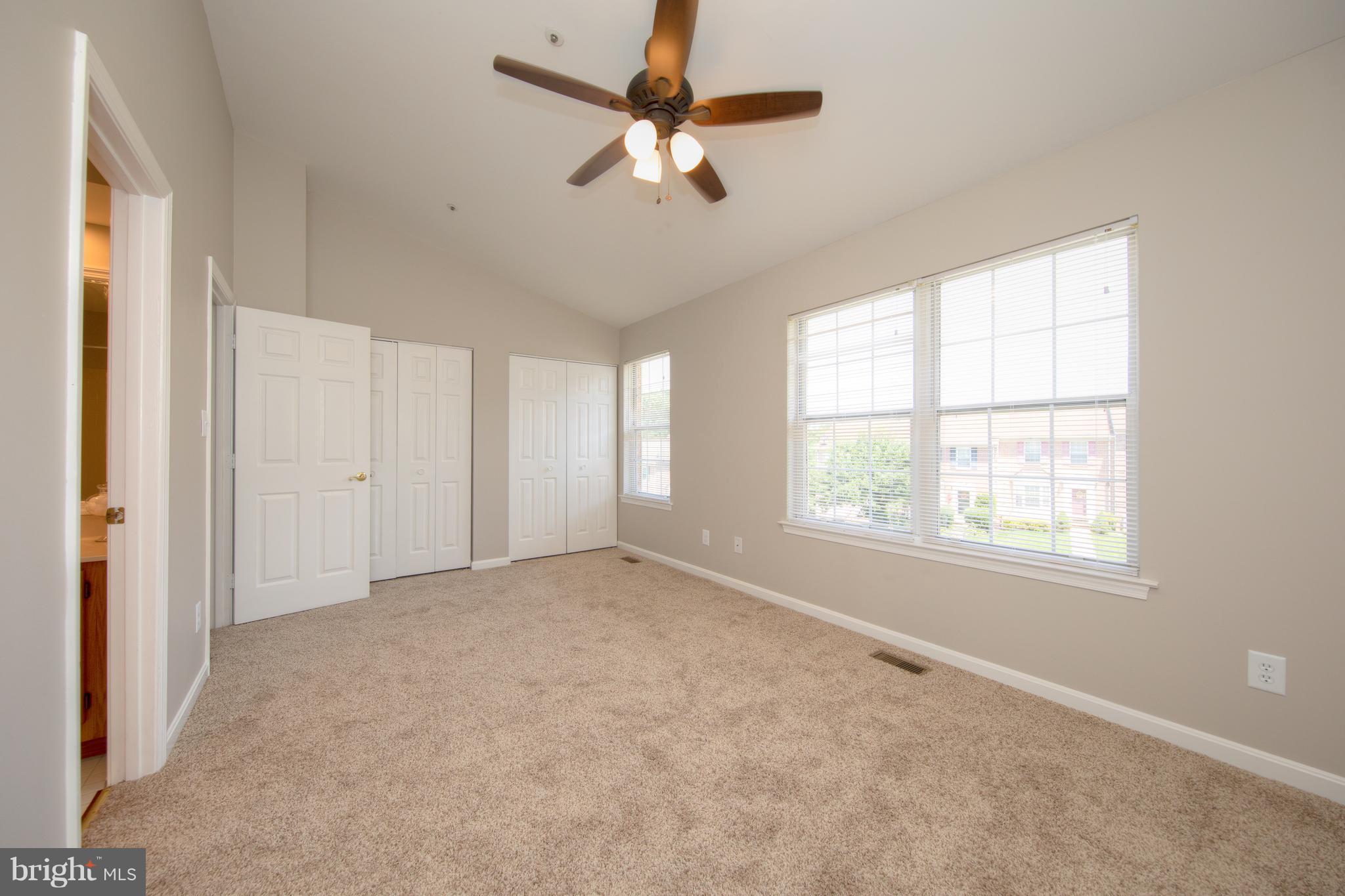 CONSTANT FRIENDSHIP - Residential