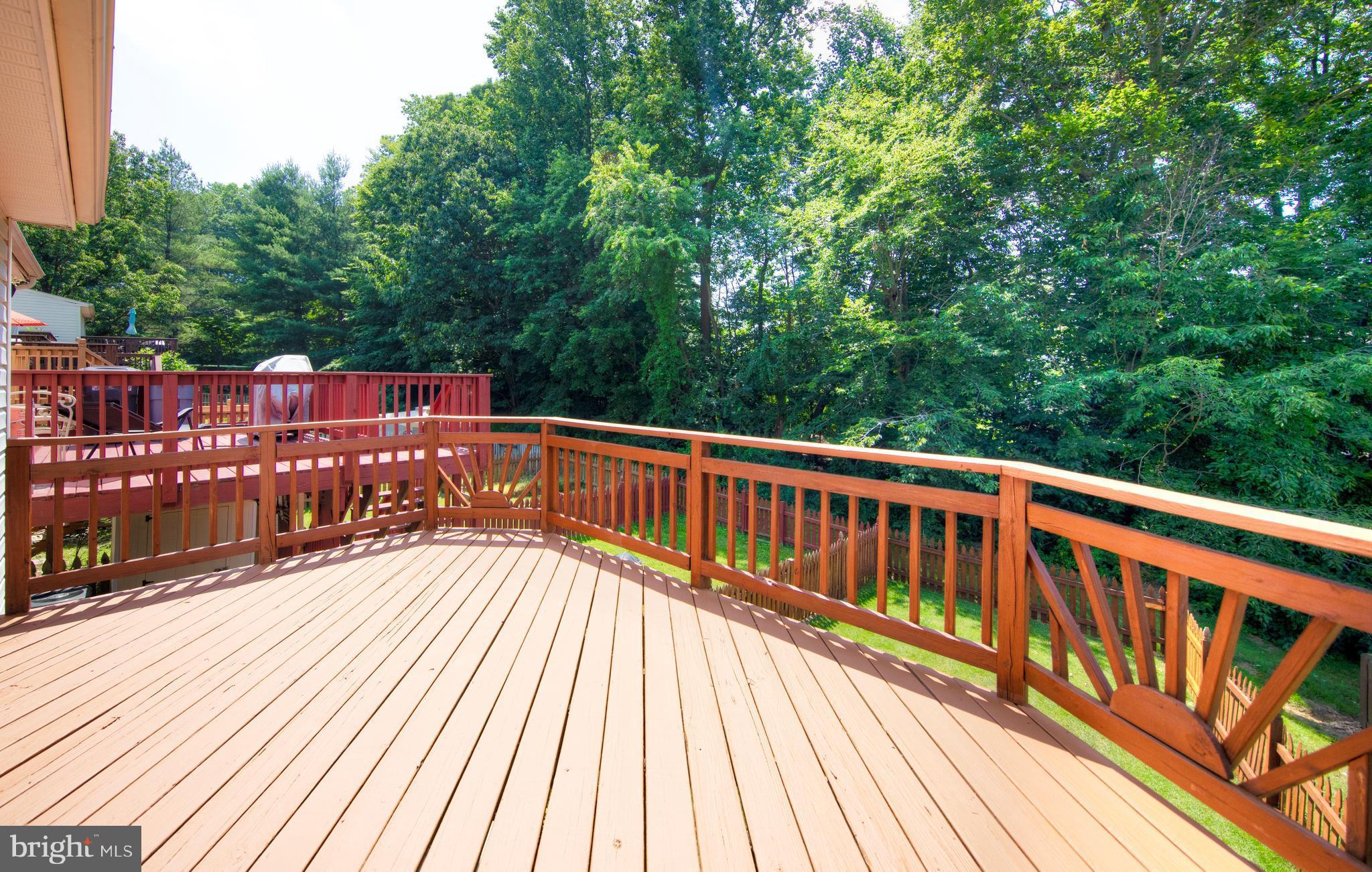 CONSTANT FRIENDSHIP - Residential