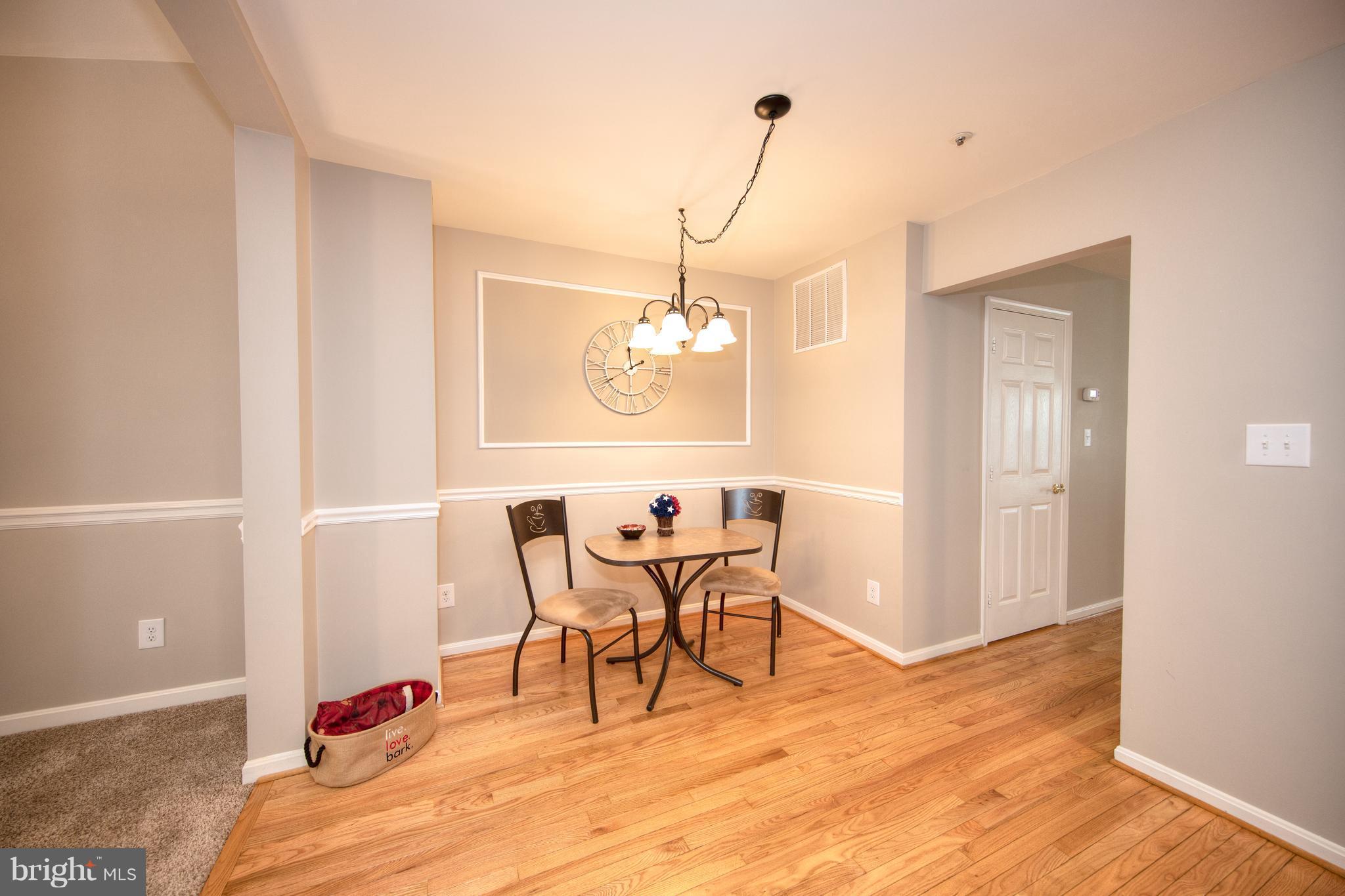 CONSTANT FRIENDSHIP - Residential