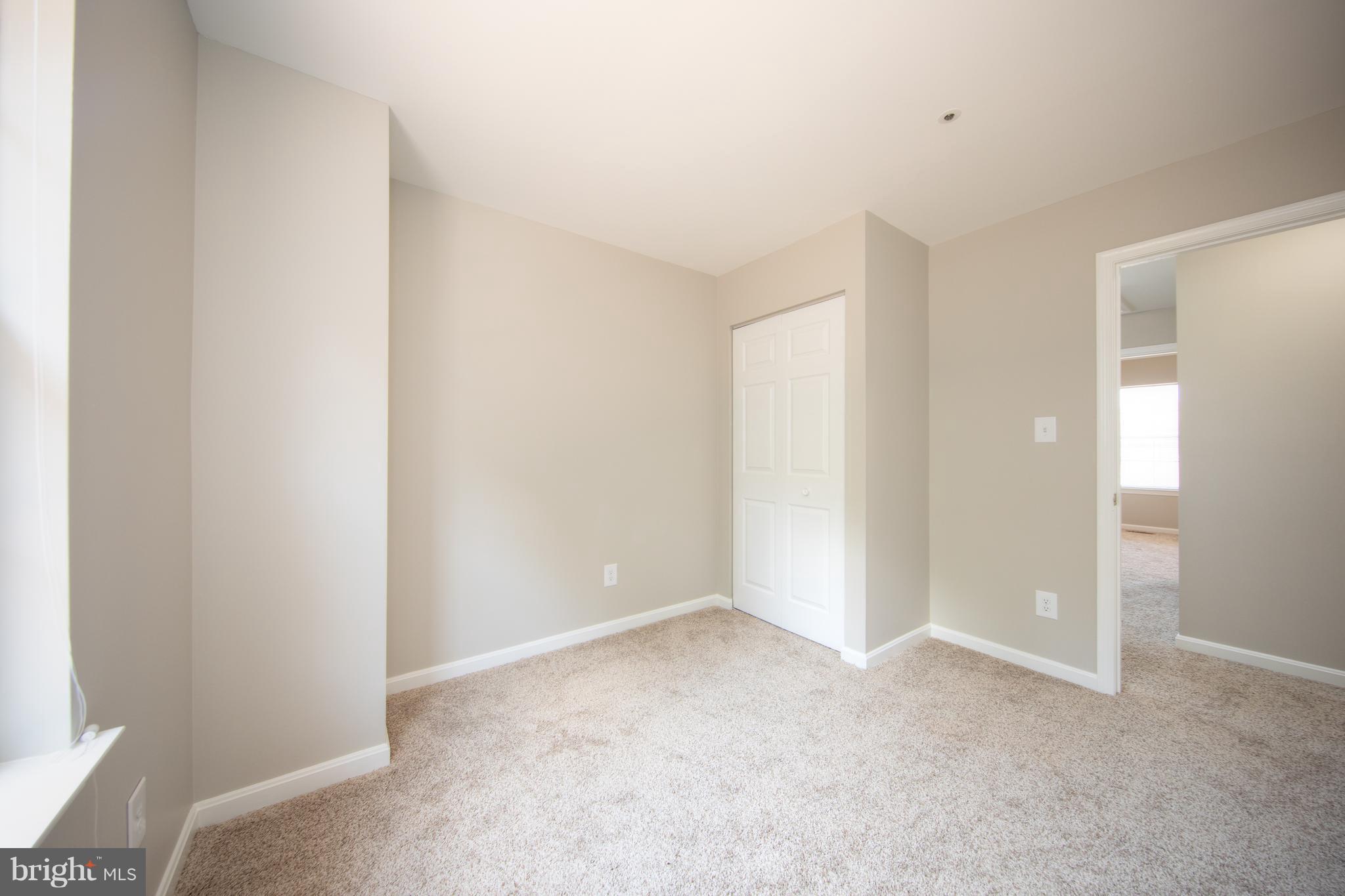 CONSTANT FRIENDSHIP - Residential