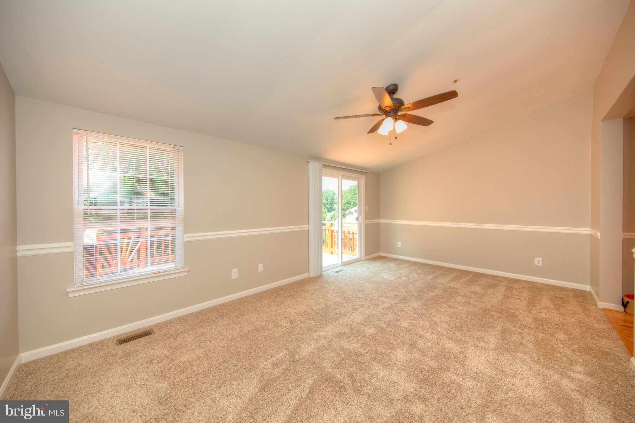 CONSTANT FRIENDSHIP - Residential