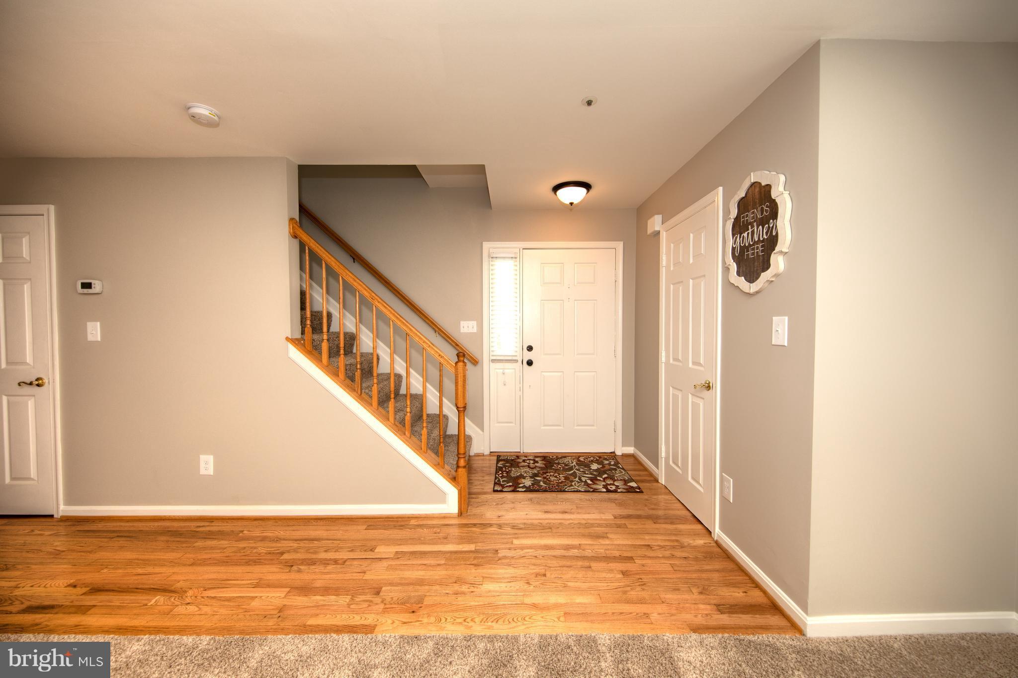 CONSTANT FRIENDSHIP - Residential