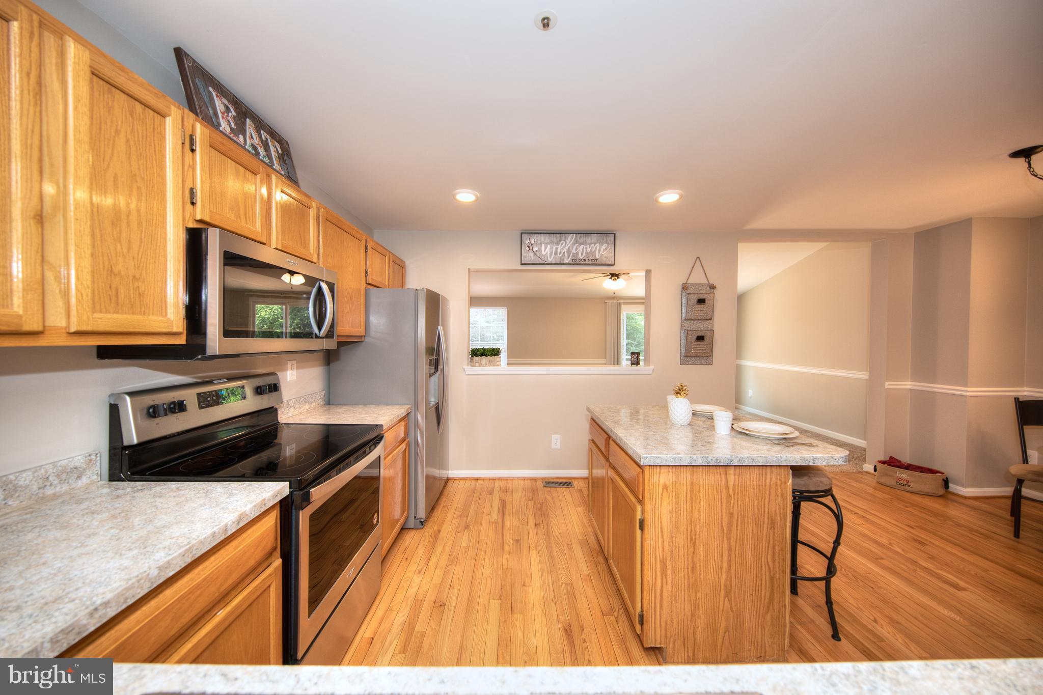 CONSTANT FRIENDSHIP - Residential