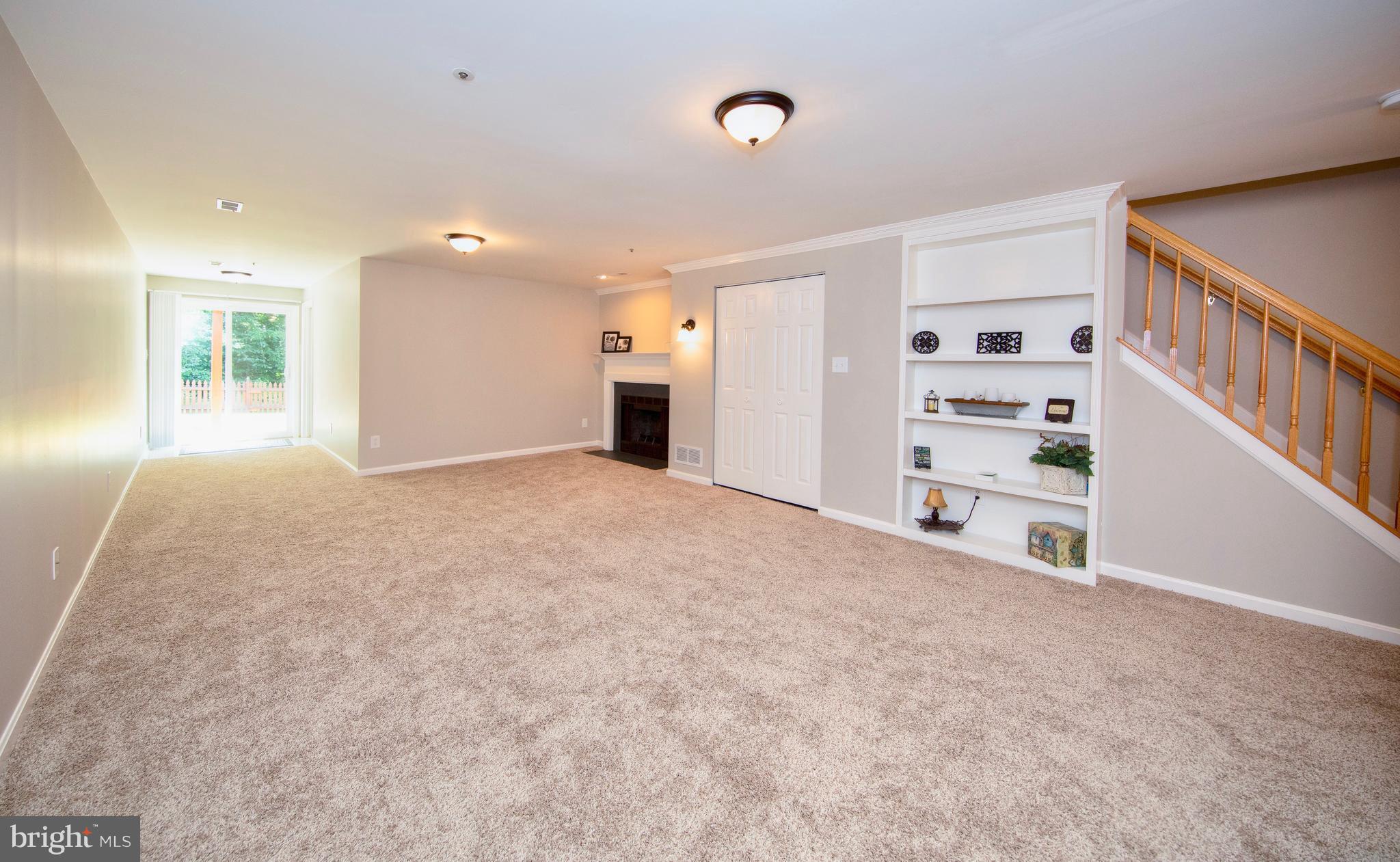 CONSTANT FRIENDSHIP - Residential