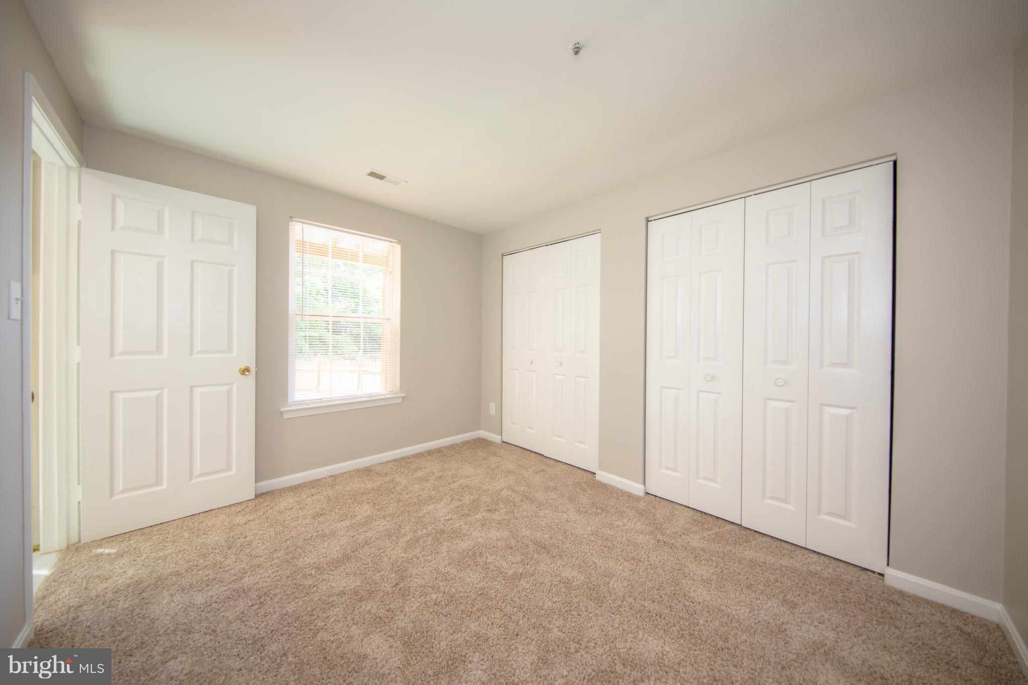 CONSTANT FRIENDSHIP - Residential