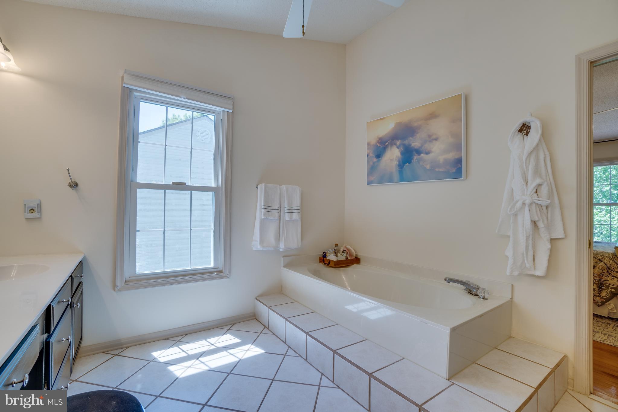 ENGLAND RUN NORTH - Residential