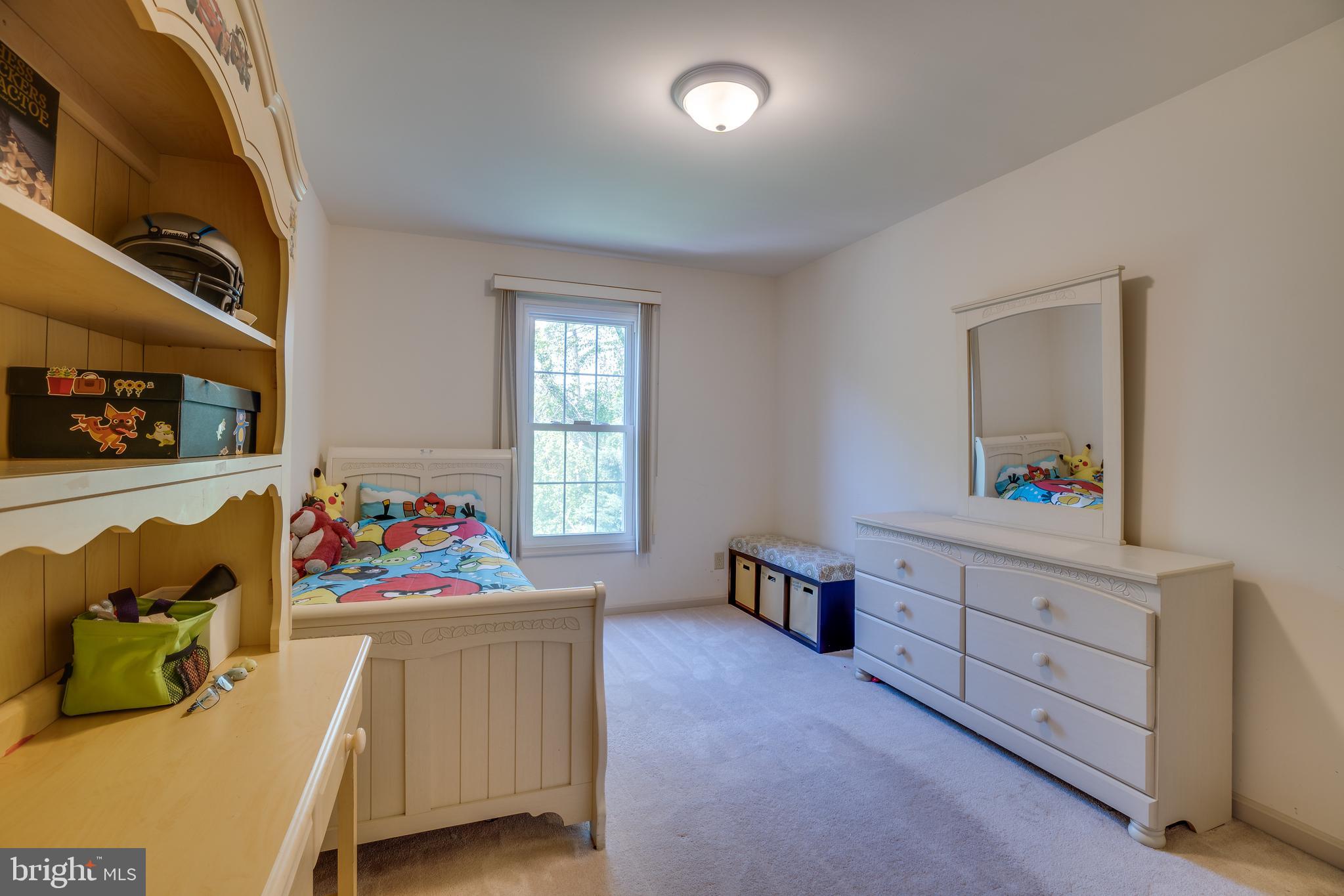 ENGLAND RUN NORTH - Residential