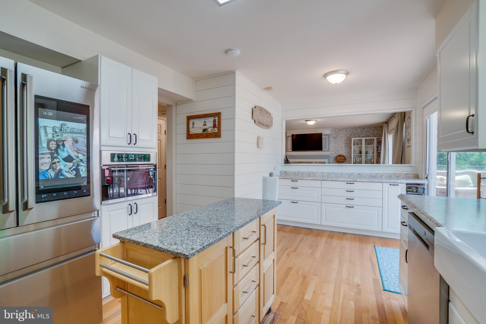 ENGLAND RUN NORTH - Residential