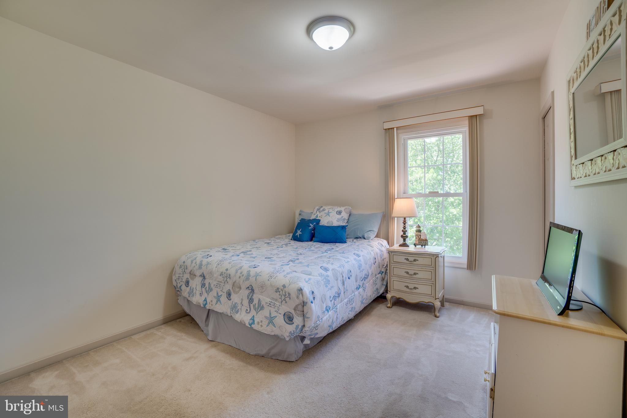 ENGLAND RUN NORTH - Residential