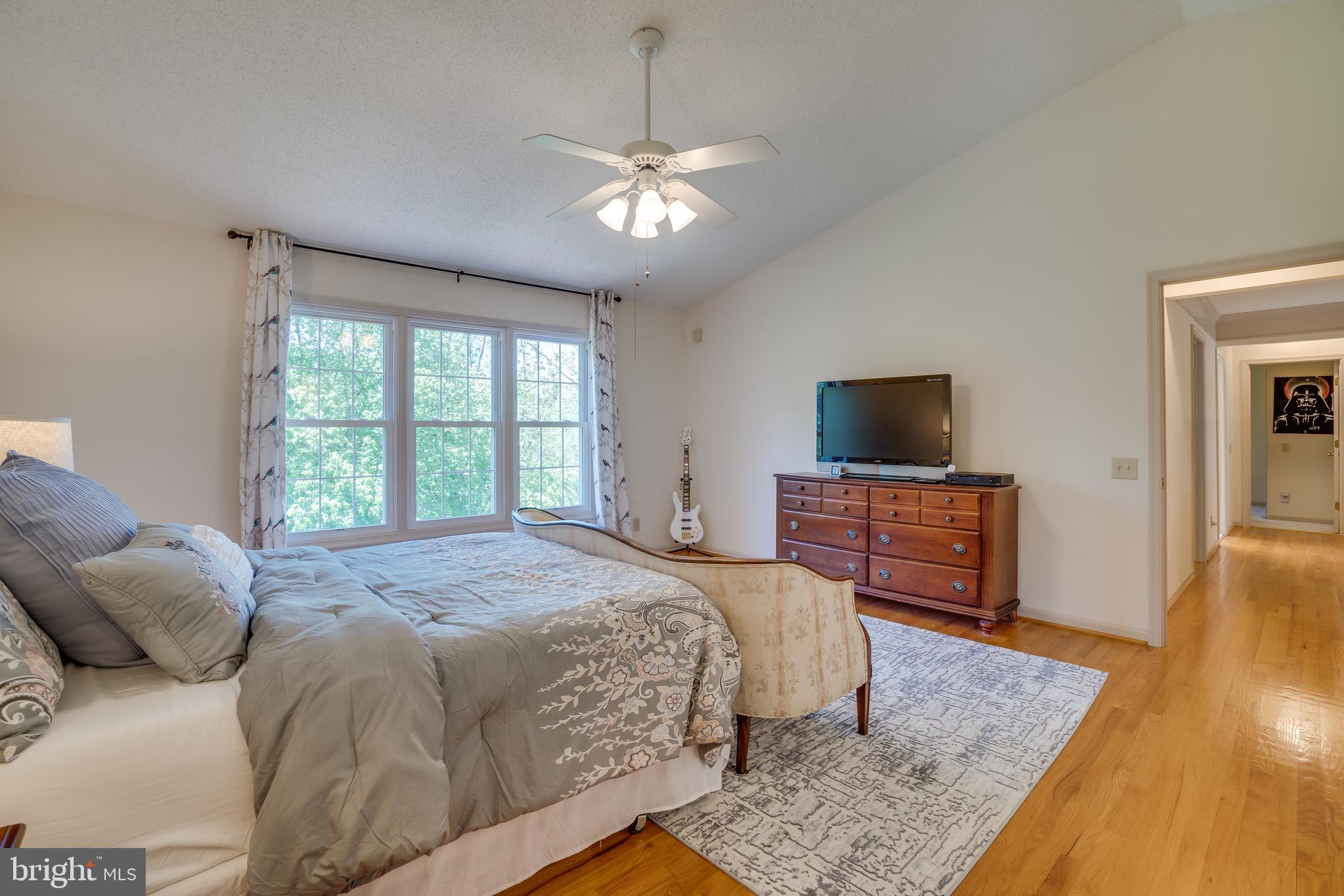 ENGLAND RUN NORTH - Residential