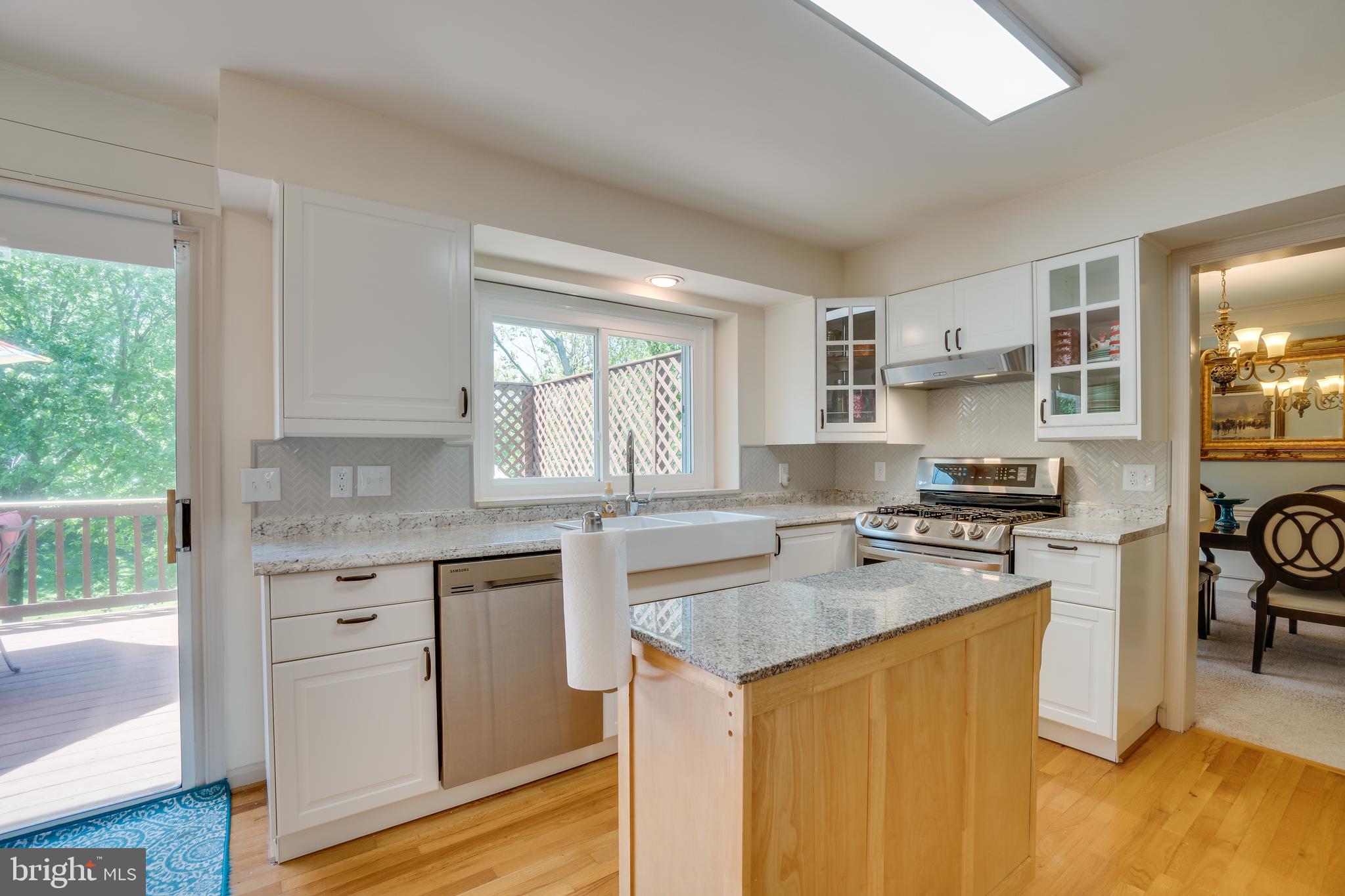 ENGLAND RUN NORTH - Residential