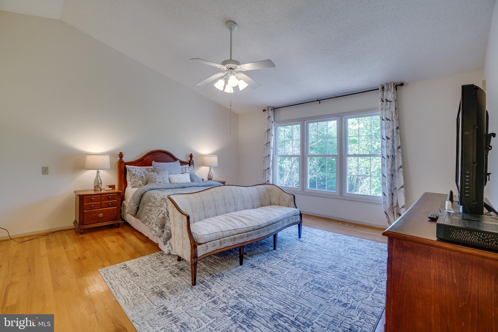 ENGLAND RUN NORTH - Residential