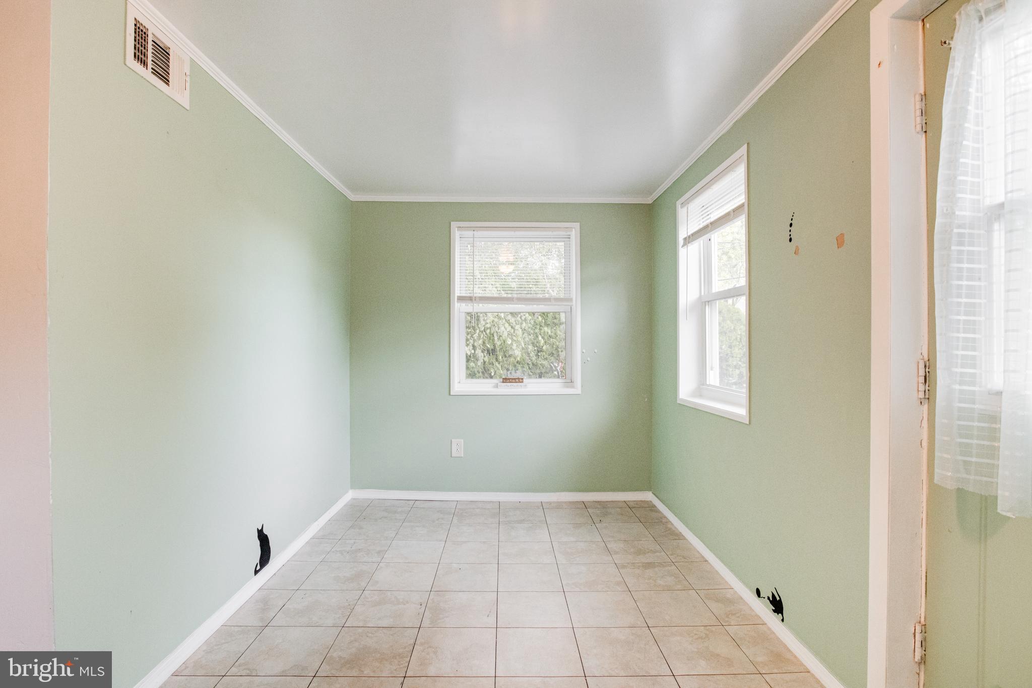 SUE GROVE - Residential