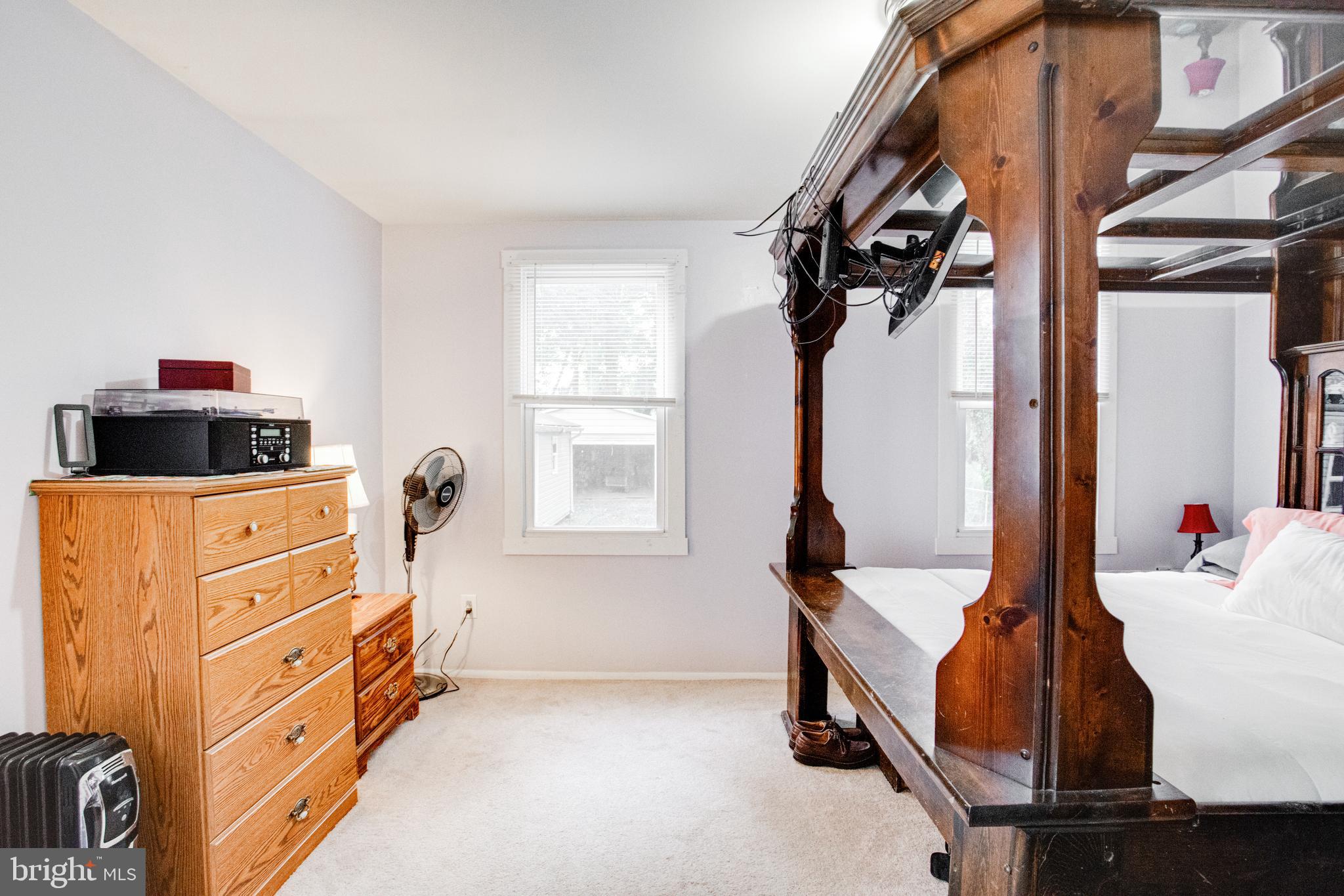 SUE GROVE - Residential