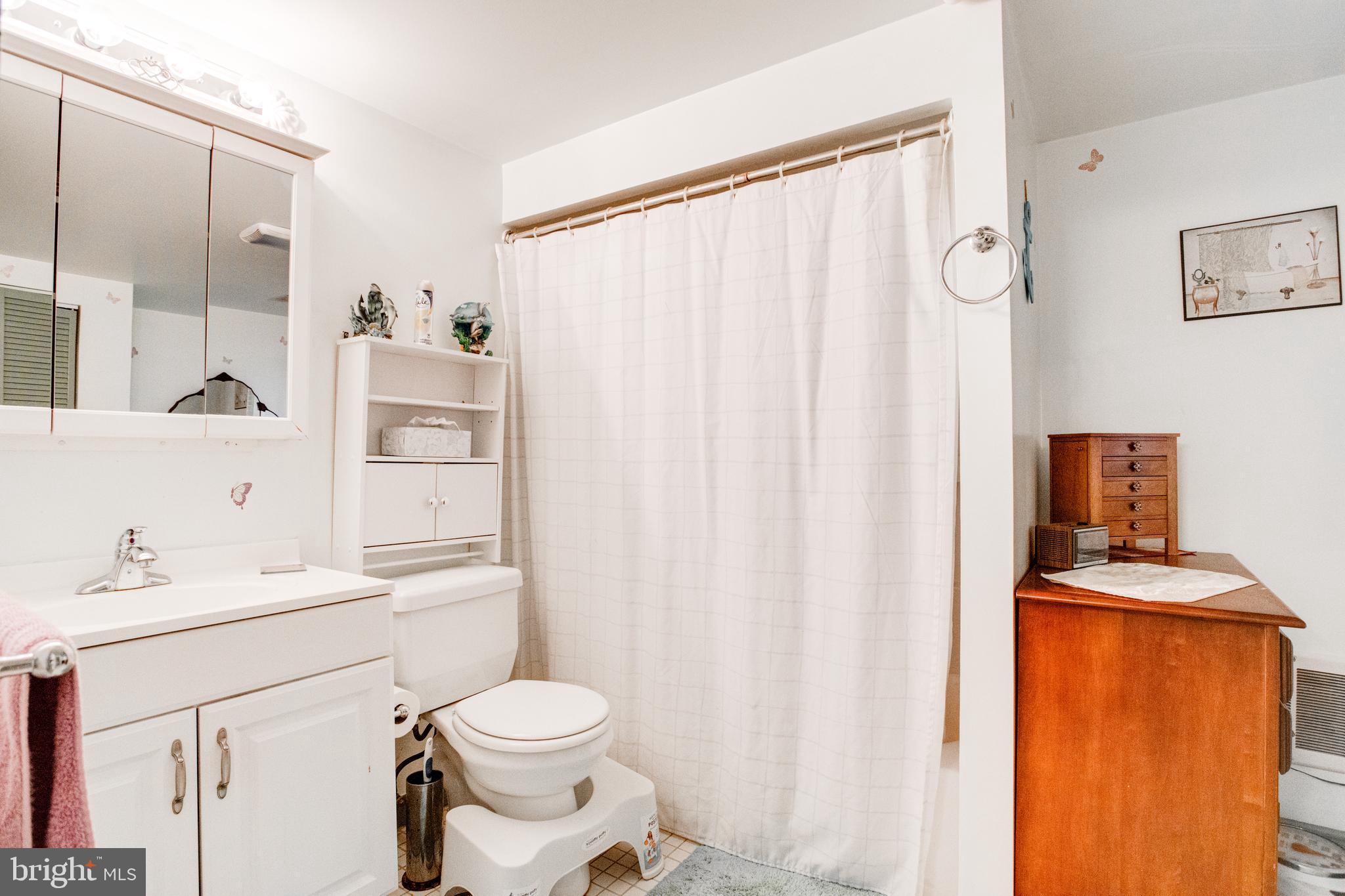 SUE GROVE - Residential