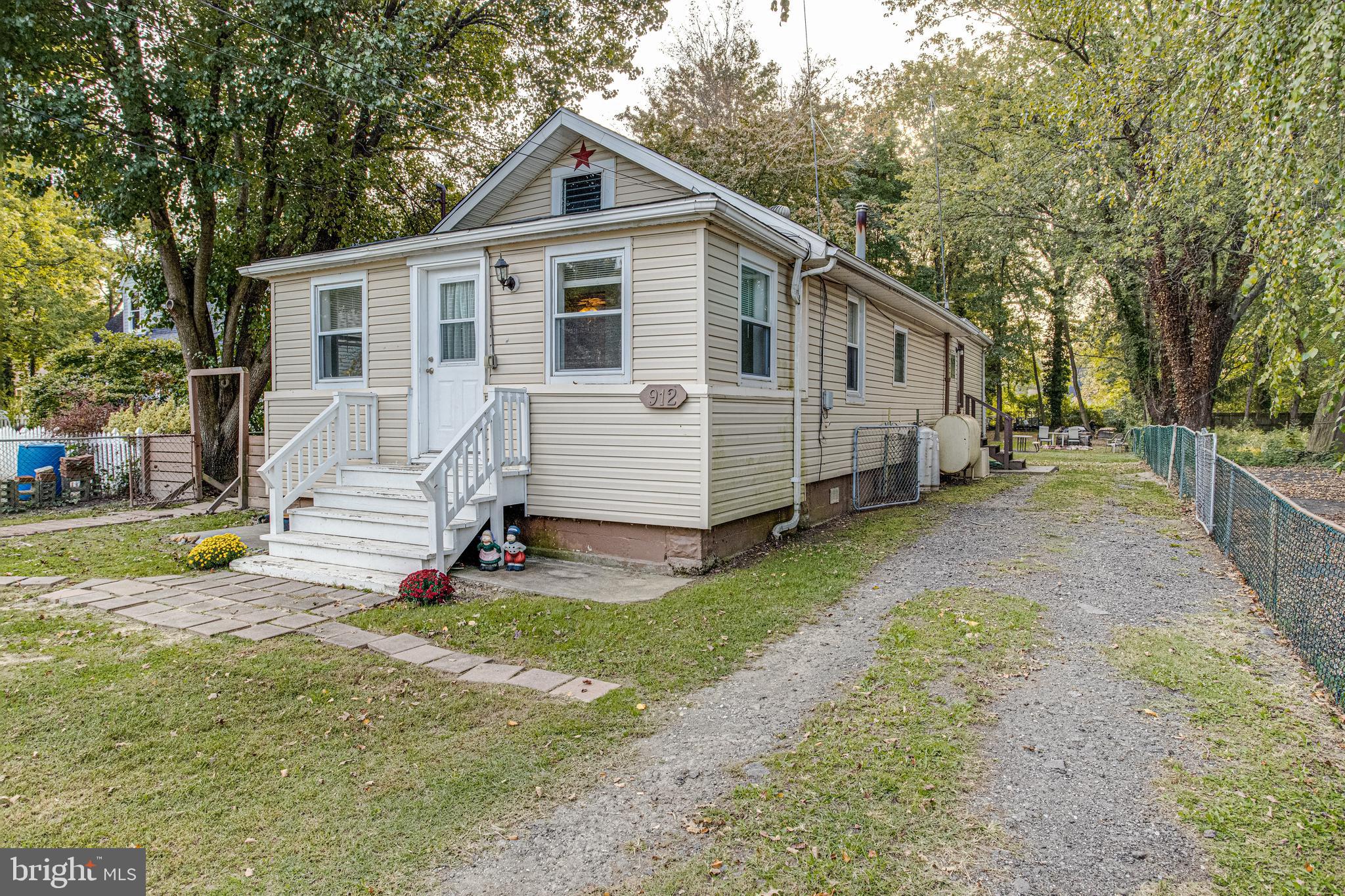 SUE GROVE - Residential