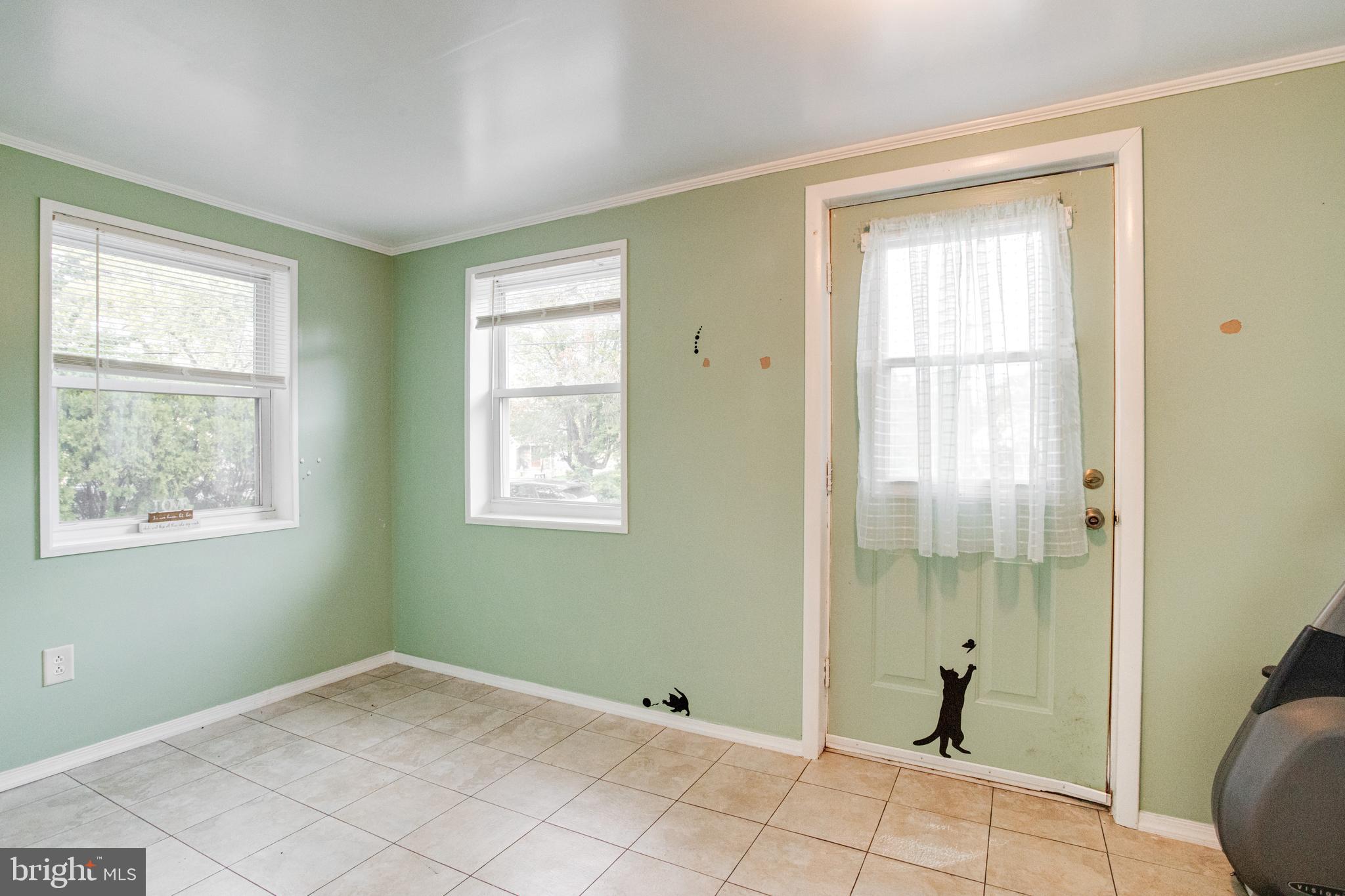 SUE GROVE - Residential