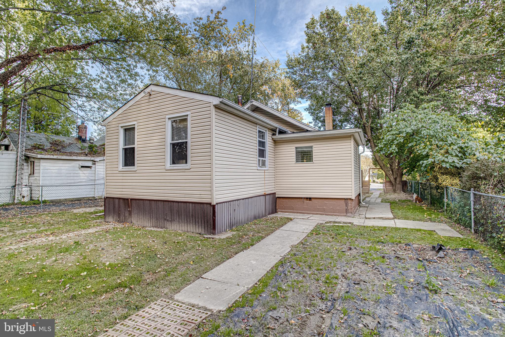 SUE GROVE - Residential