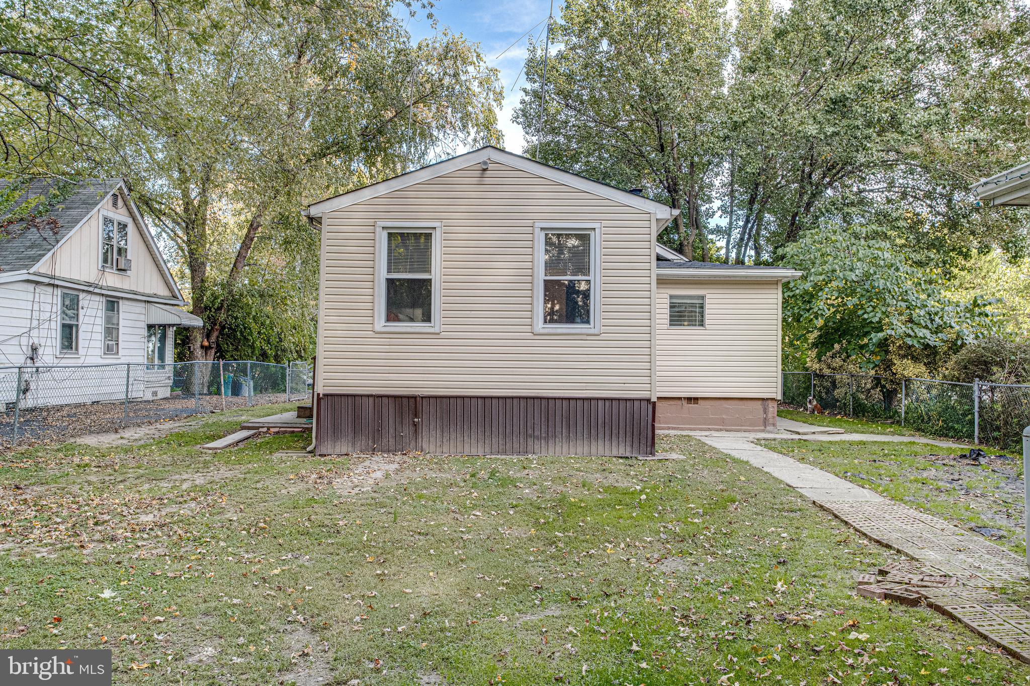 SUE GROVE - Residential