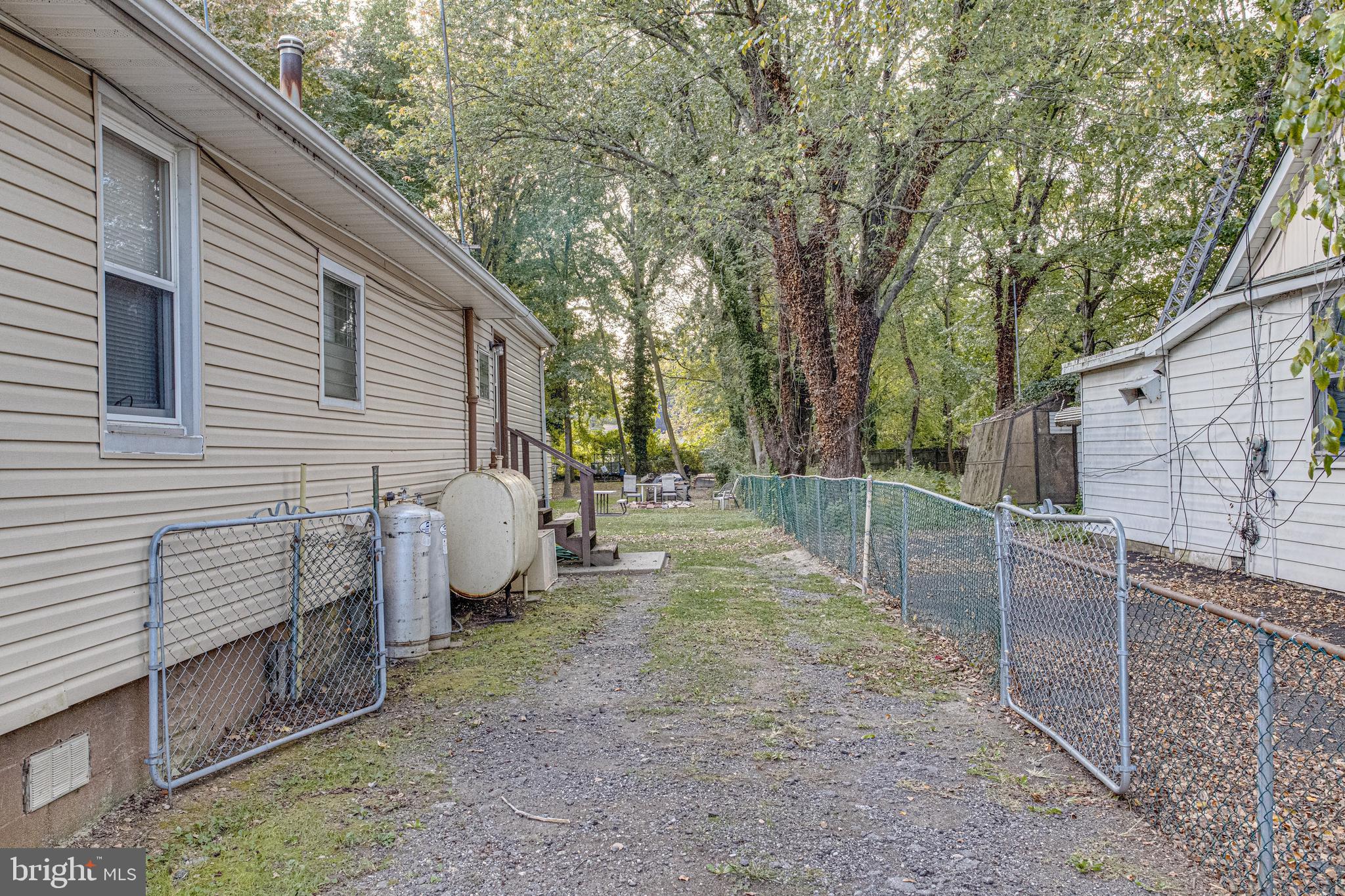 SUE GROVE - Residential