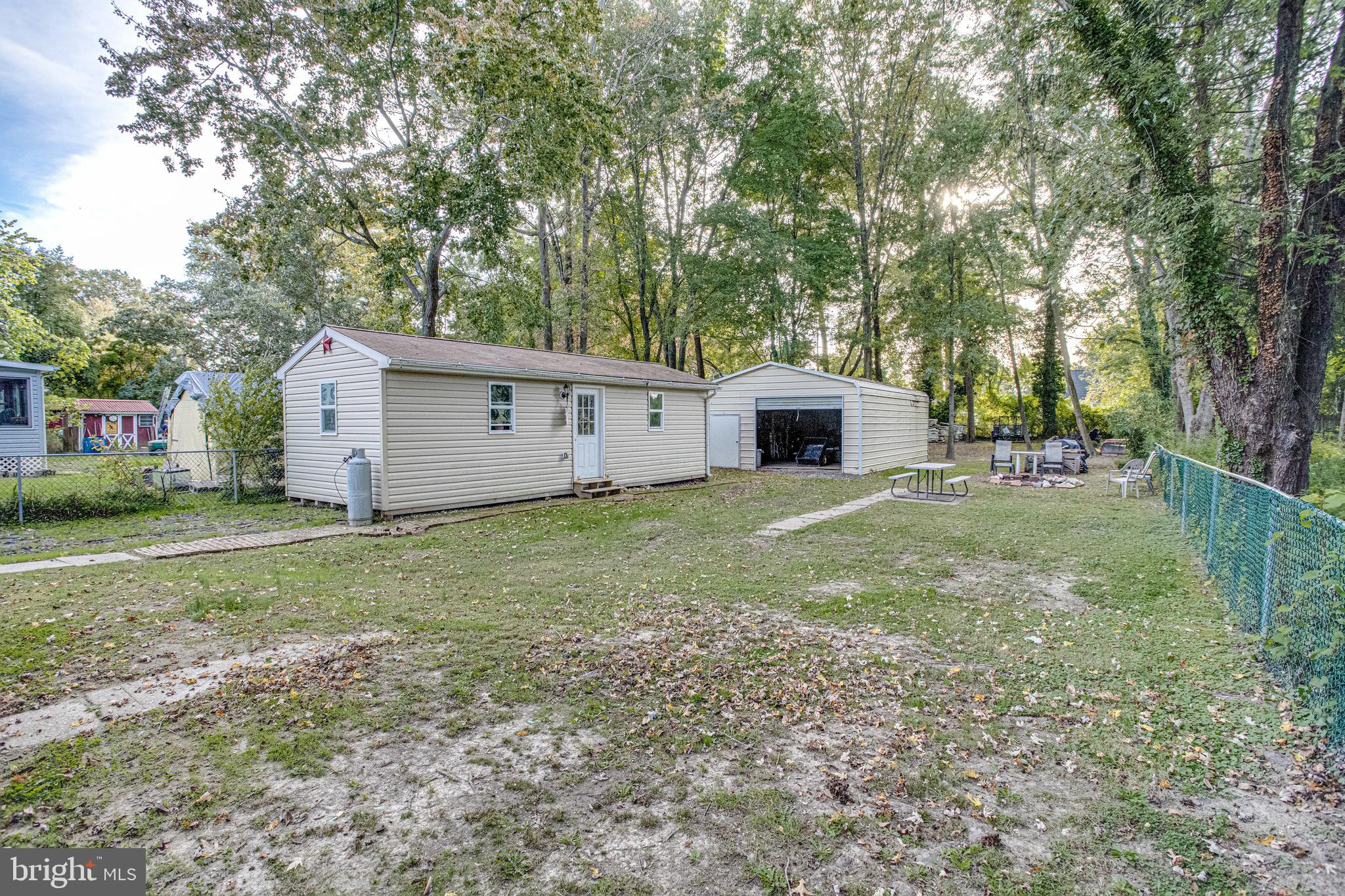 SUE GROVE - Residential