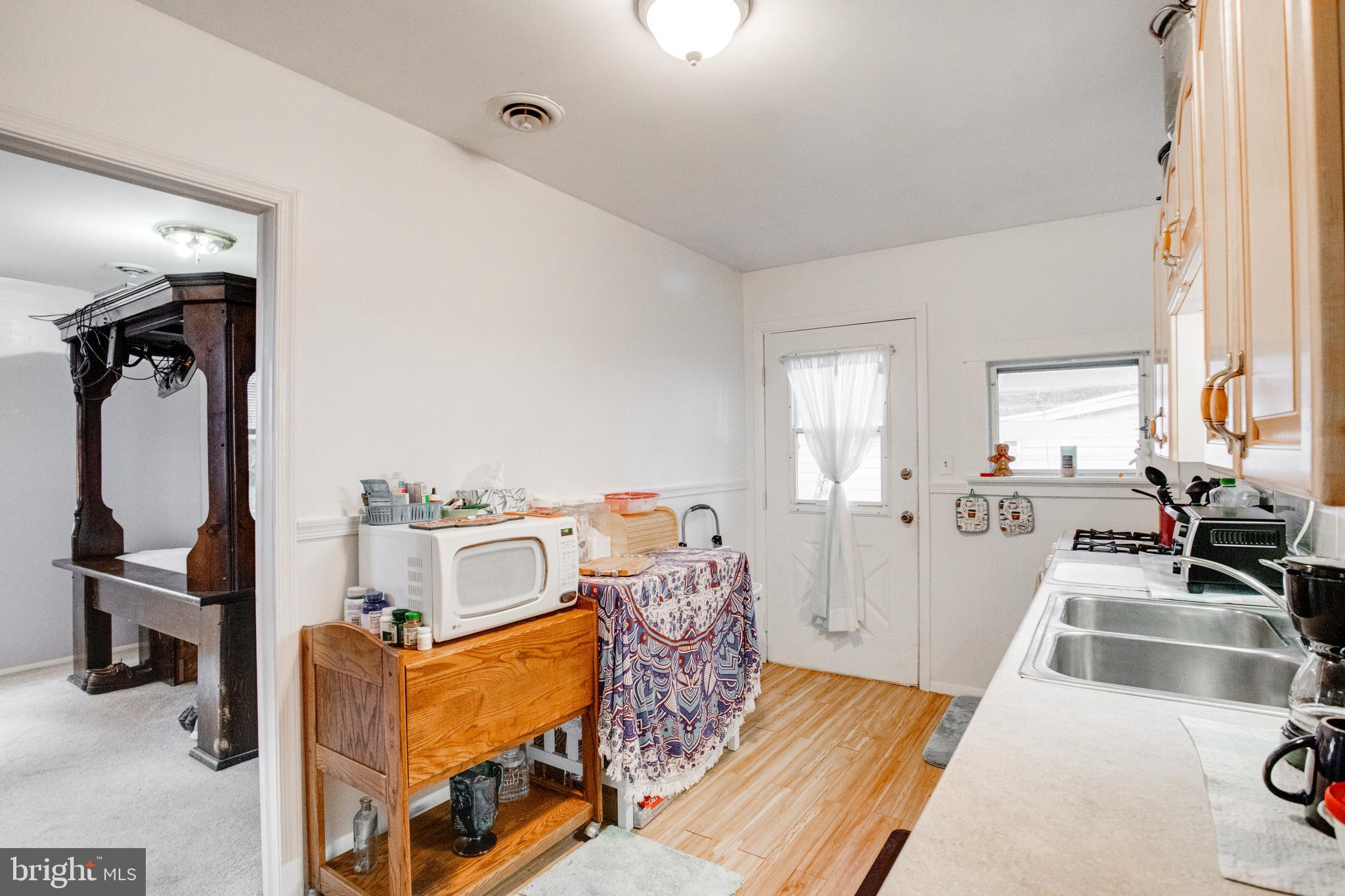 SUE GROVE - Residential