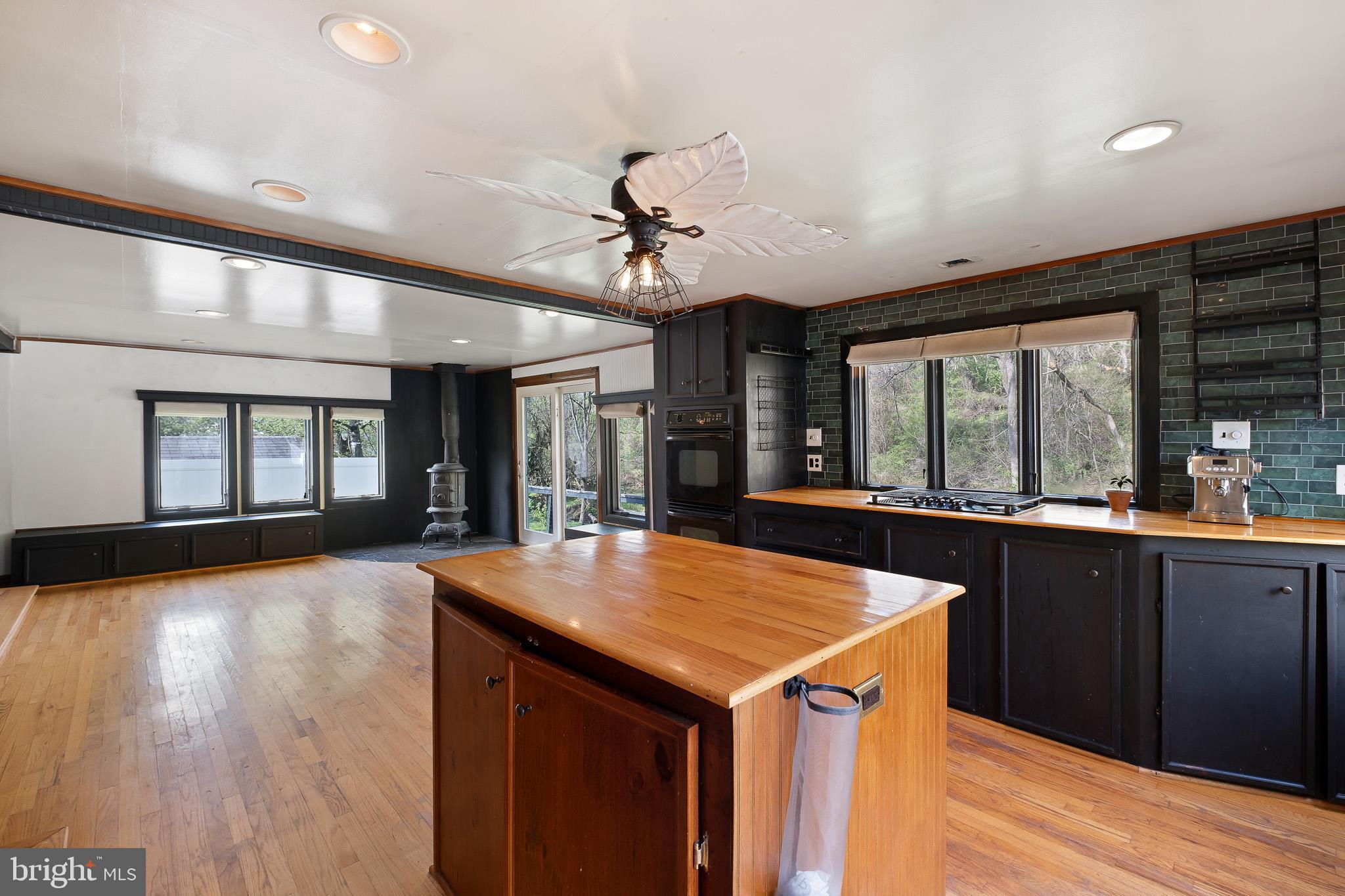 ARUNDEL - Residential