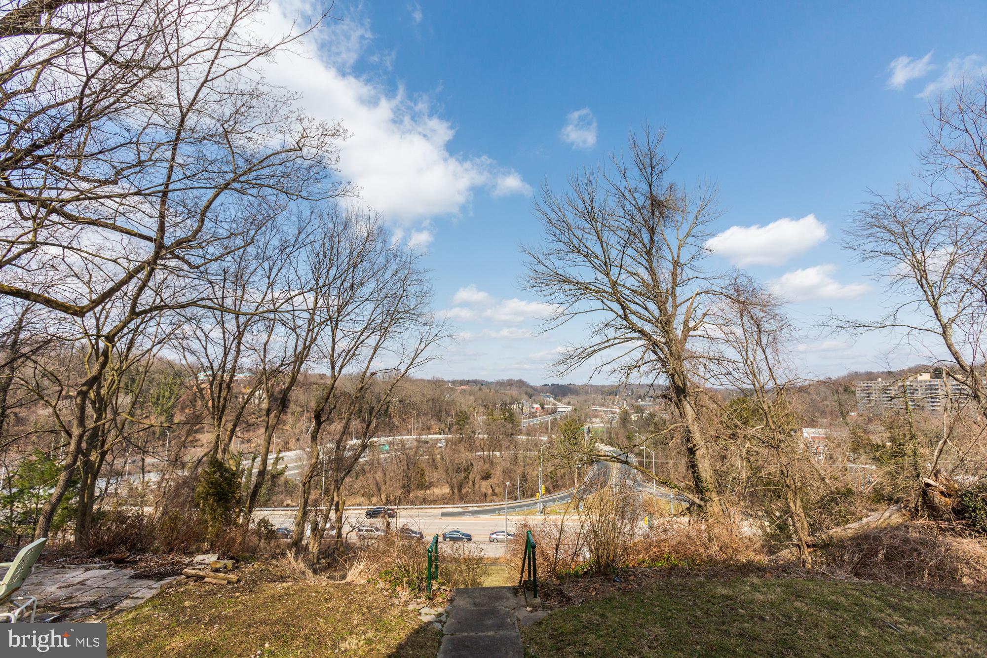 CROSS KEYS - Residential Lease