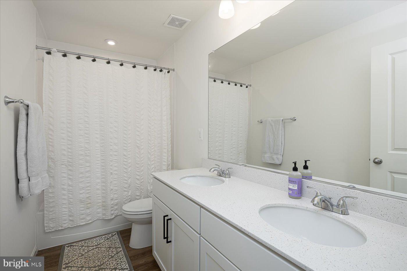 HOPYARD FARM - Residential Lease