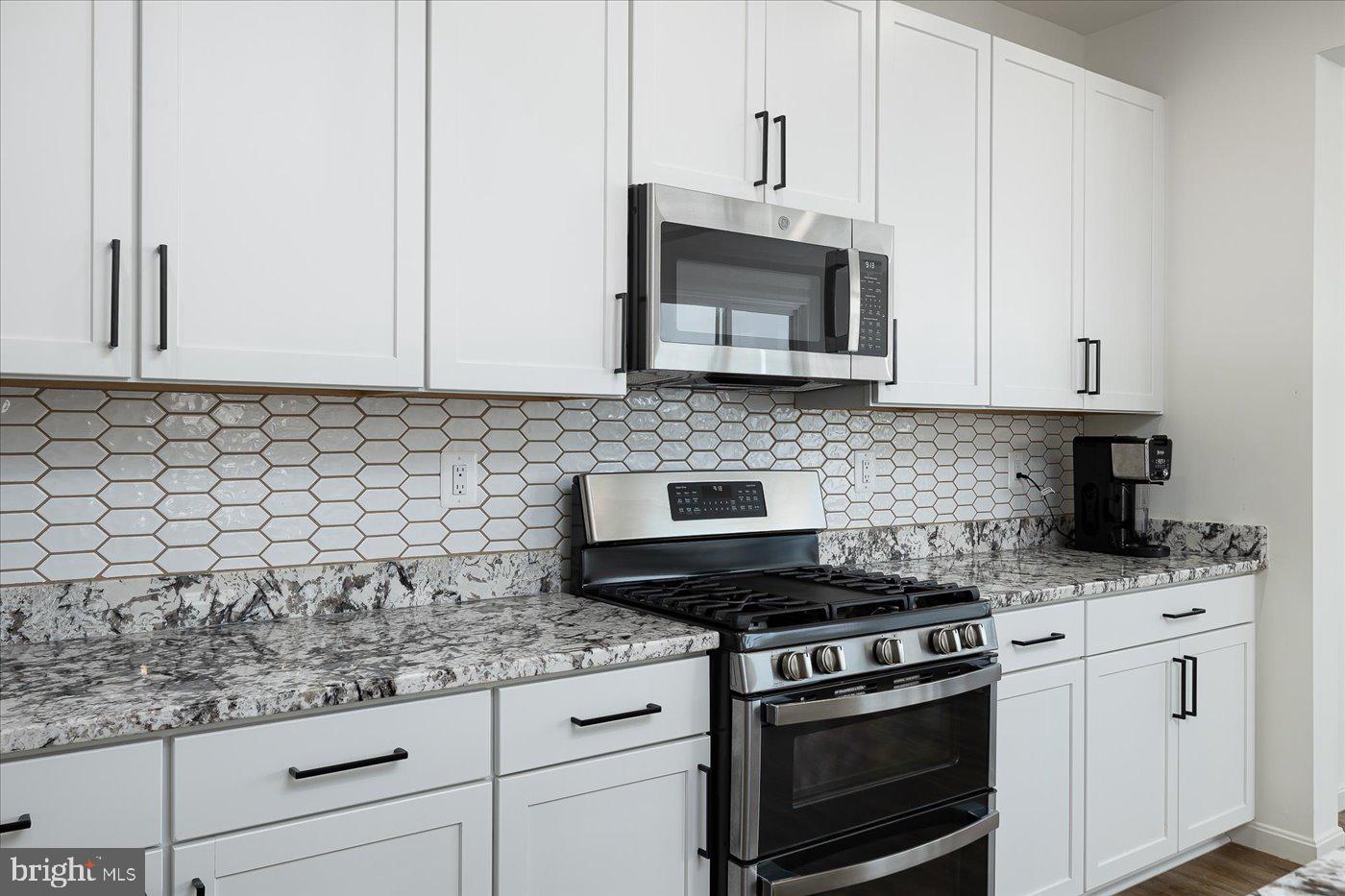 HOPYARD FARM - Residential Lease