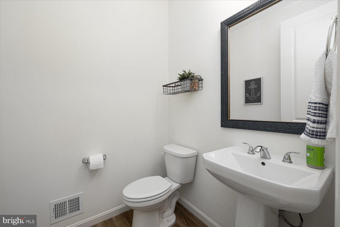 HOPYARD FARM - Residential Lease