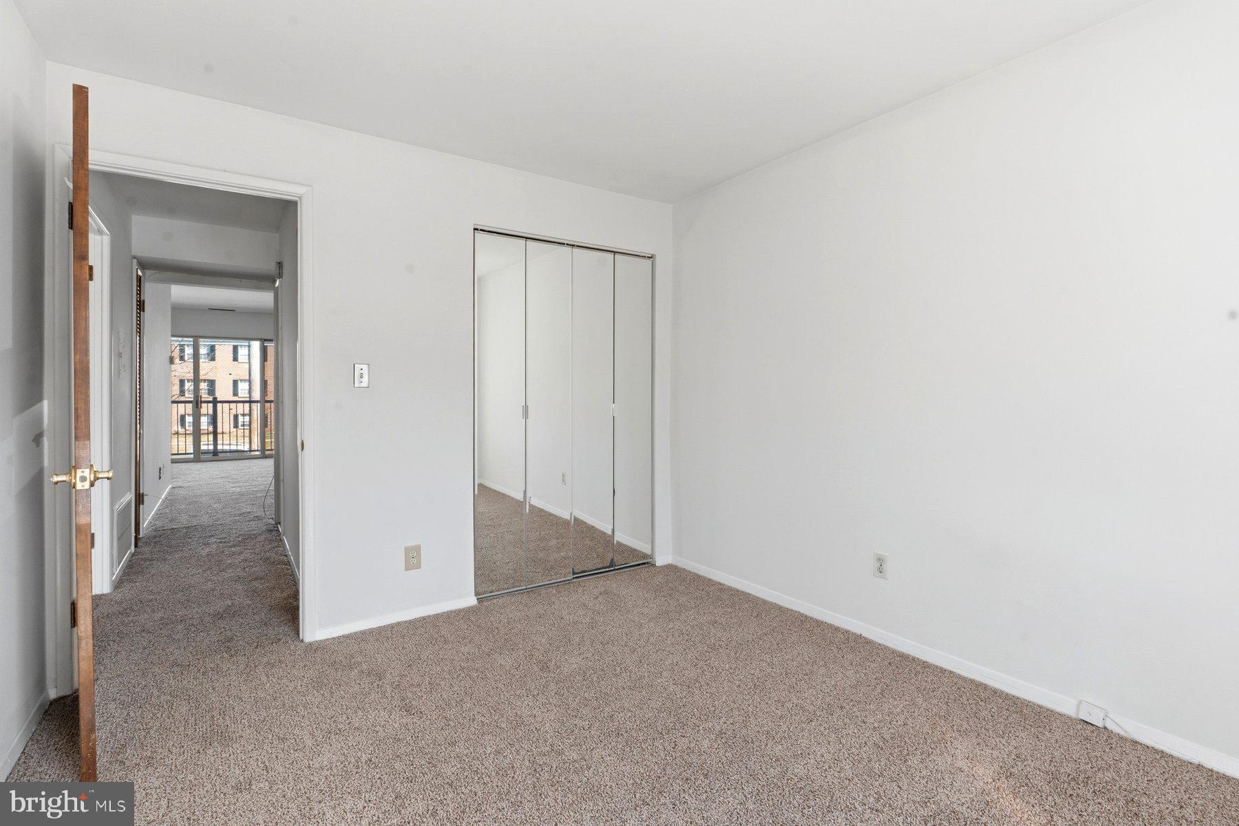 MOORES MILL MANOR - Residential